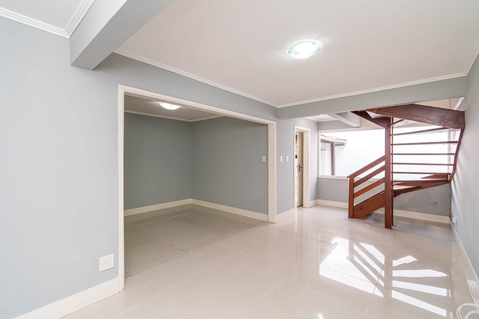Casa em Condomínio à venda com 122m², 2 quartos, 1 vaga no bairro Ipanema em Porto Alegre - Foto 3