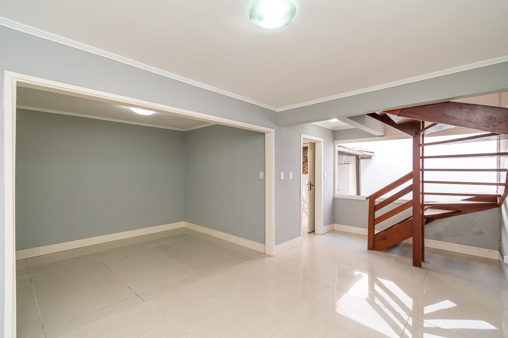 Casa em Condomínio à venda com 122m², 2 quartos, 1 vaga no bairro Ipanema em Porto Alegre - Foto 4