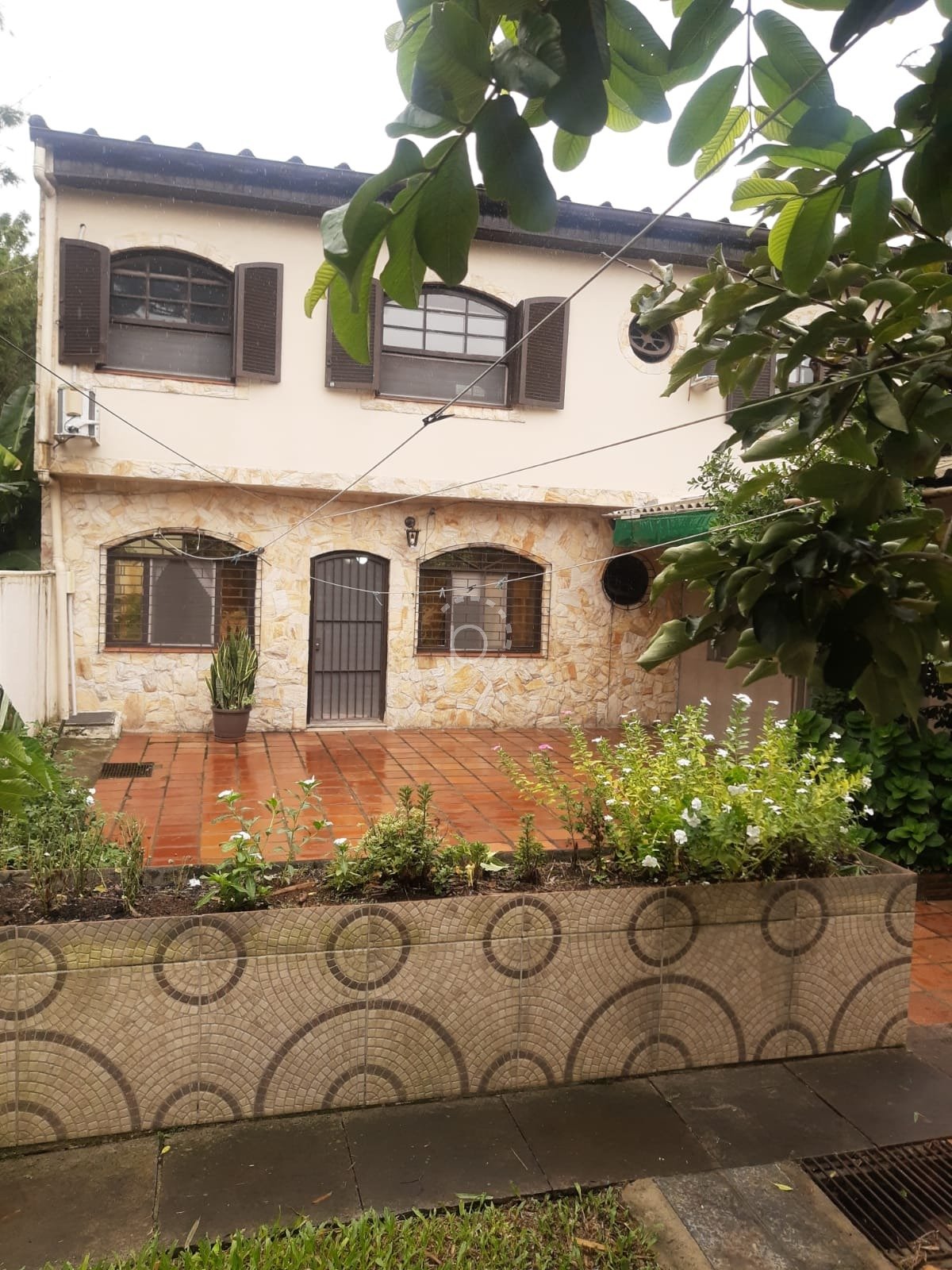 Casa à venda com 312m², 3 quartos, 1 suíte, 3 vagas no bairro Cavalhada em Porto Alegre - Foto 4