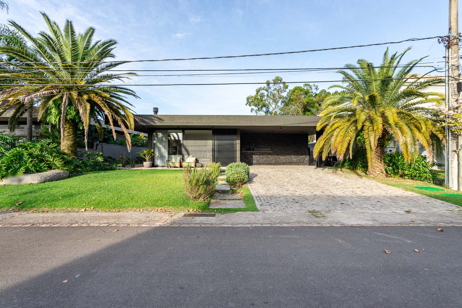 Casa em Condomínio à venda com 327m², 3 quartos, 3 suítes no bairro Terra Ville em Porto Alegre - Foto 2