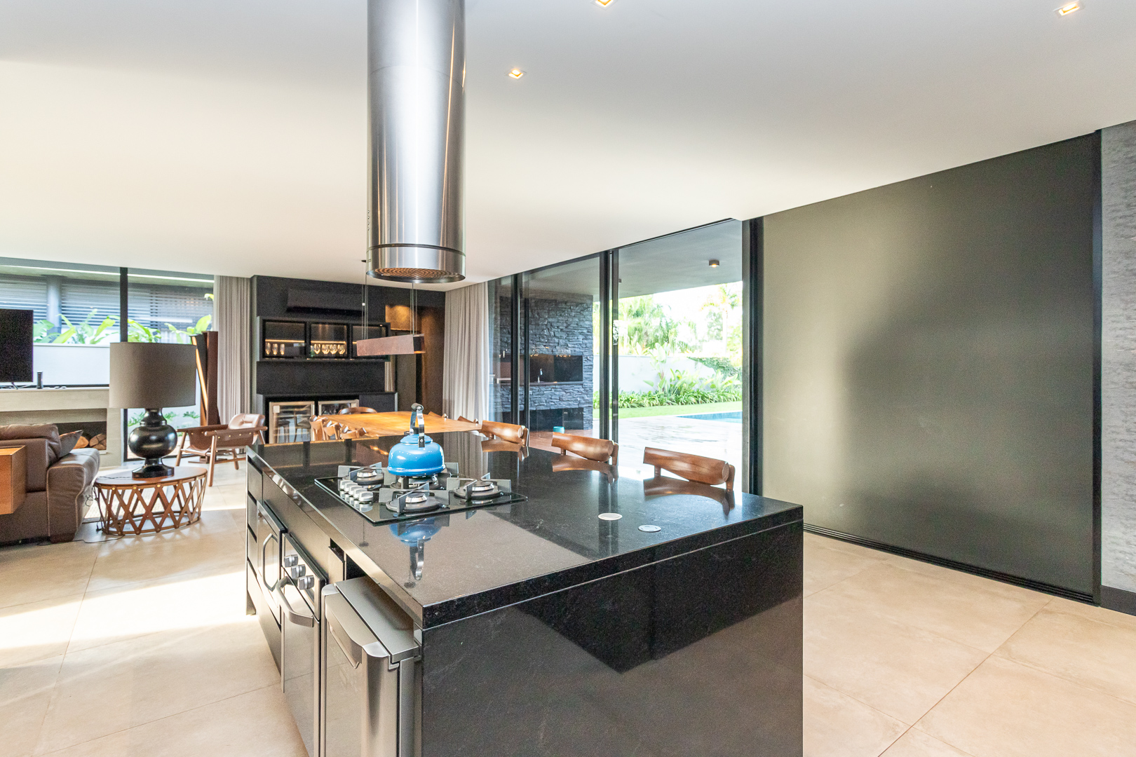 Casa em Condomínio à venda com 327m², 3 quartos, 3 suítes no bairro Terra Ville em Porto Alegre - Foto 15