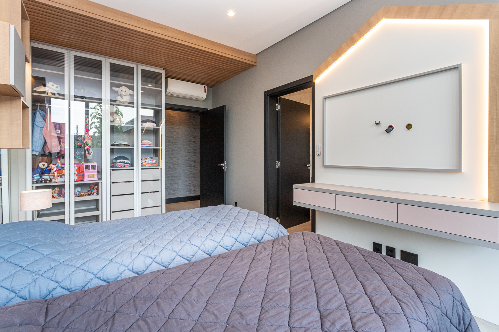 Casa em Condomínio à venda com 327m², 3 quartos, 3 suítes no bairro Terra Ville em Porto Alegre - Foto 26