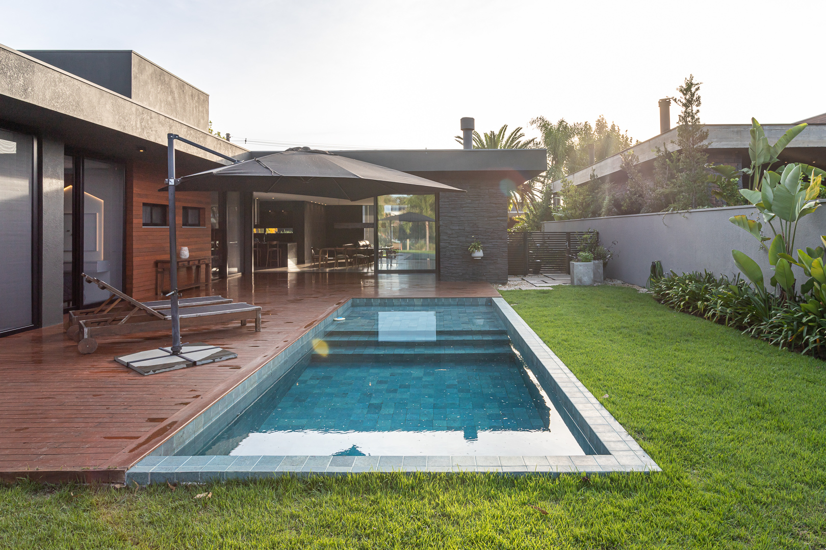 Casa em Condomínio à venda com 327m², 3 quartos, 3 suítes no bairro Terra Ville em Porto Alegre - Foto 43