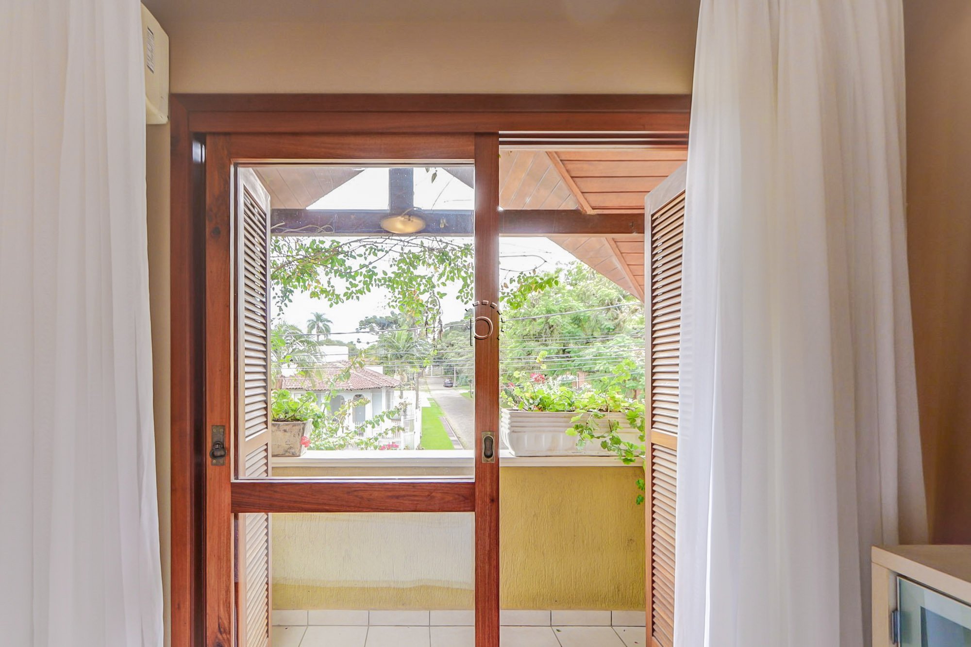 Casa em Condomínio à venda com 194m², 3 quartos, 1 suíte, 2 vagas no bairro Tristeza em Porto Alegre - Foto 15