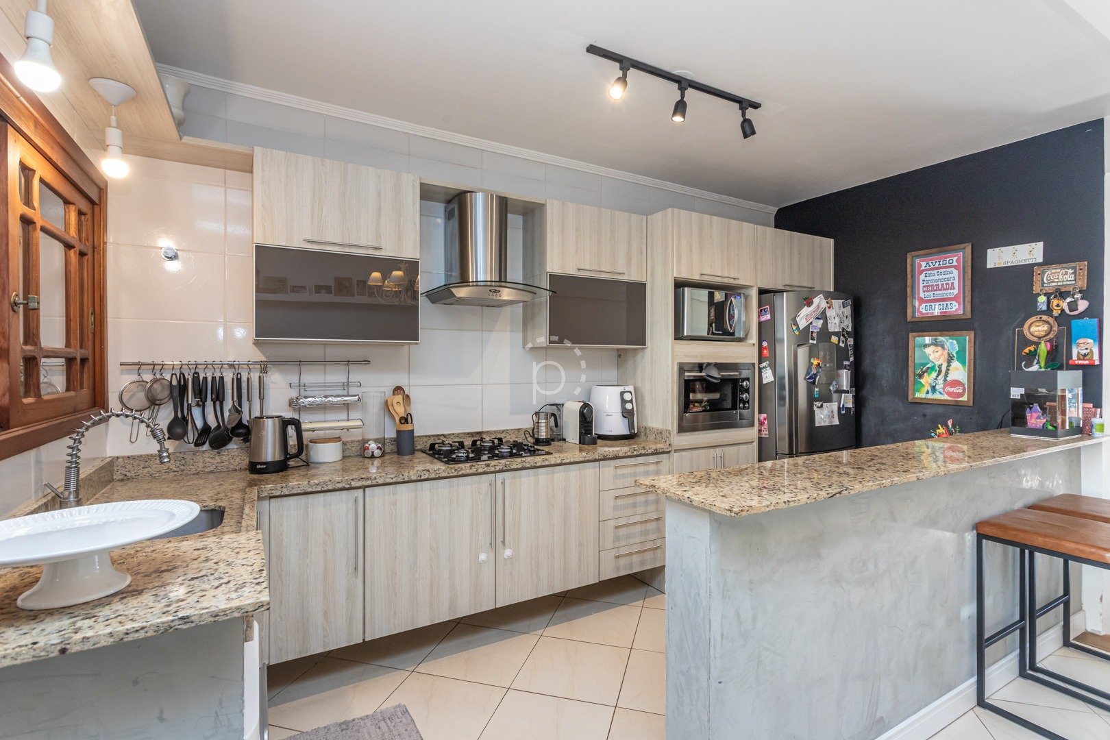 Casa à venda com 189m², 3 quartos, 1 suíte, 2 vagas no bairro Espirito Santo em Porto Alegre - Foto 13