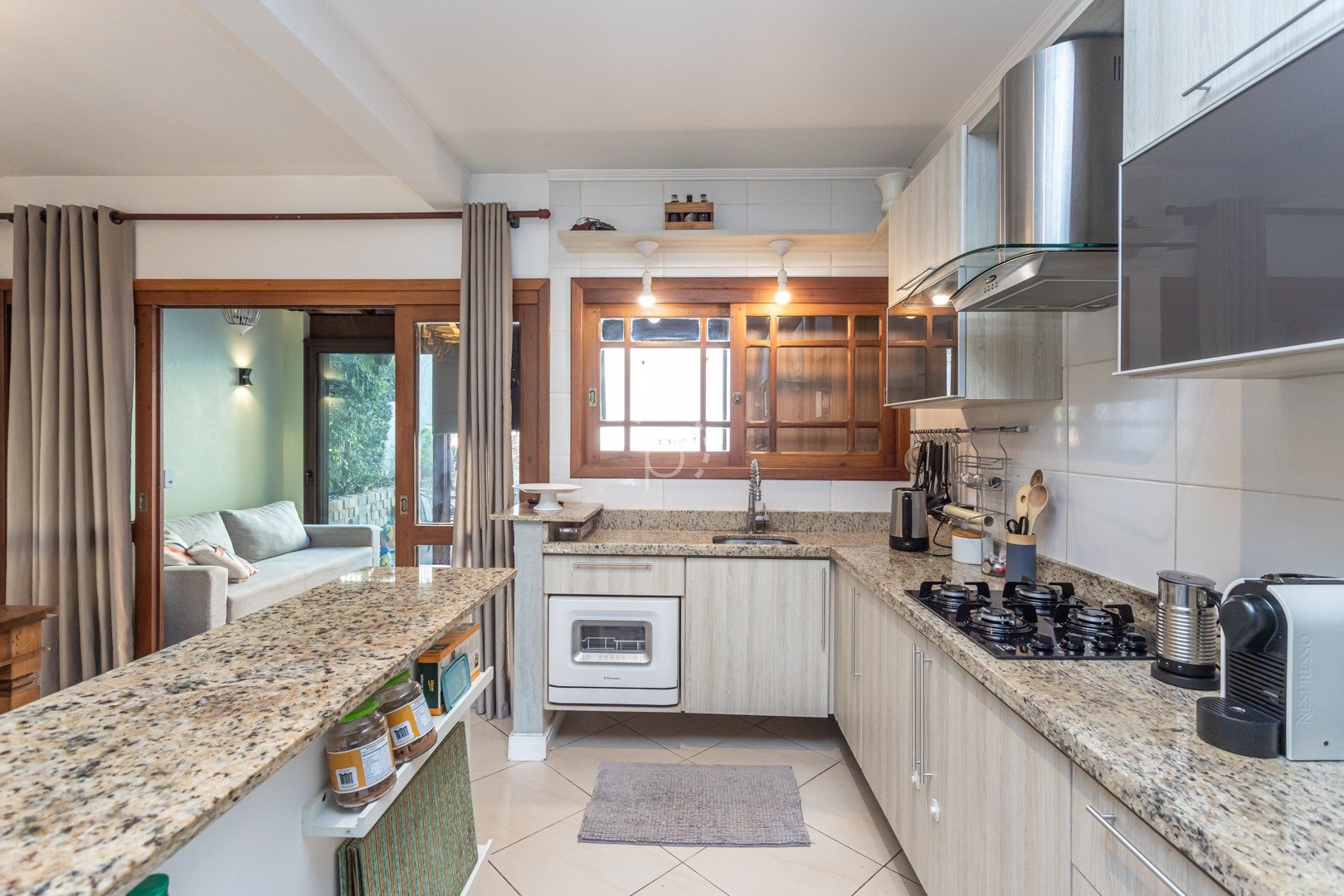 Casa à venda com 189m², 3 quartos, 1 suíte, 2 vagas no bairro Espirito Santo em Porto Alegre - Foto 14