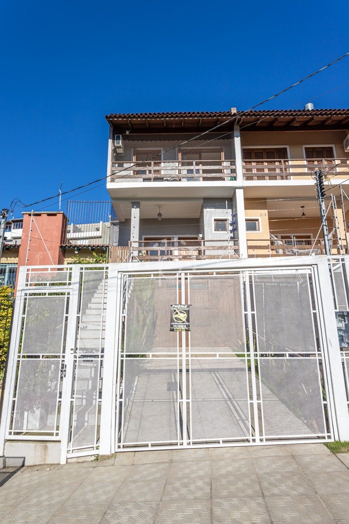 Casa à venda com 189m², 3 quartos, 1 suíte, 2 vagas no bairro Espirito Santo em Porto Alegre - Foto 50