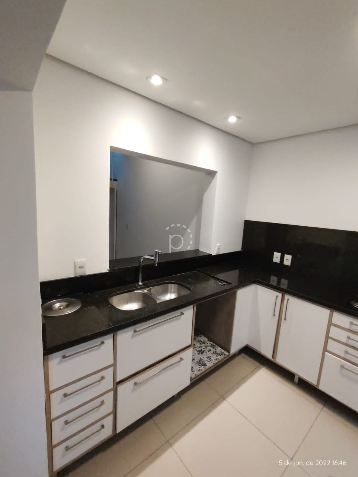 Casa à venda com 250m², 3 quartos, 1 suíte no bairro Cavalhada em Porto Alegre - Foto 9