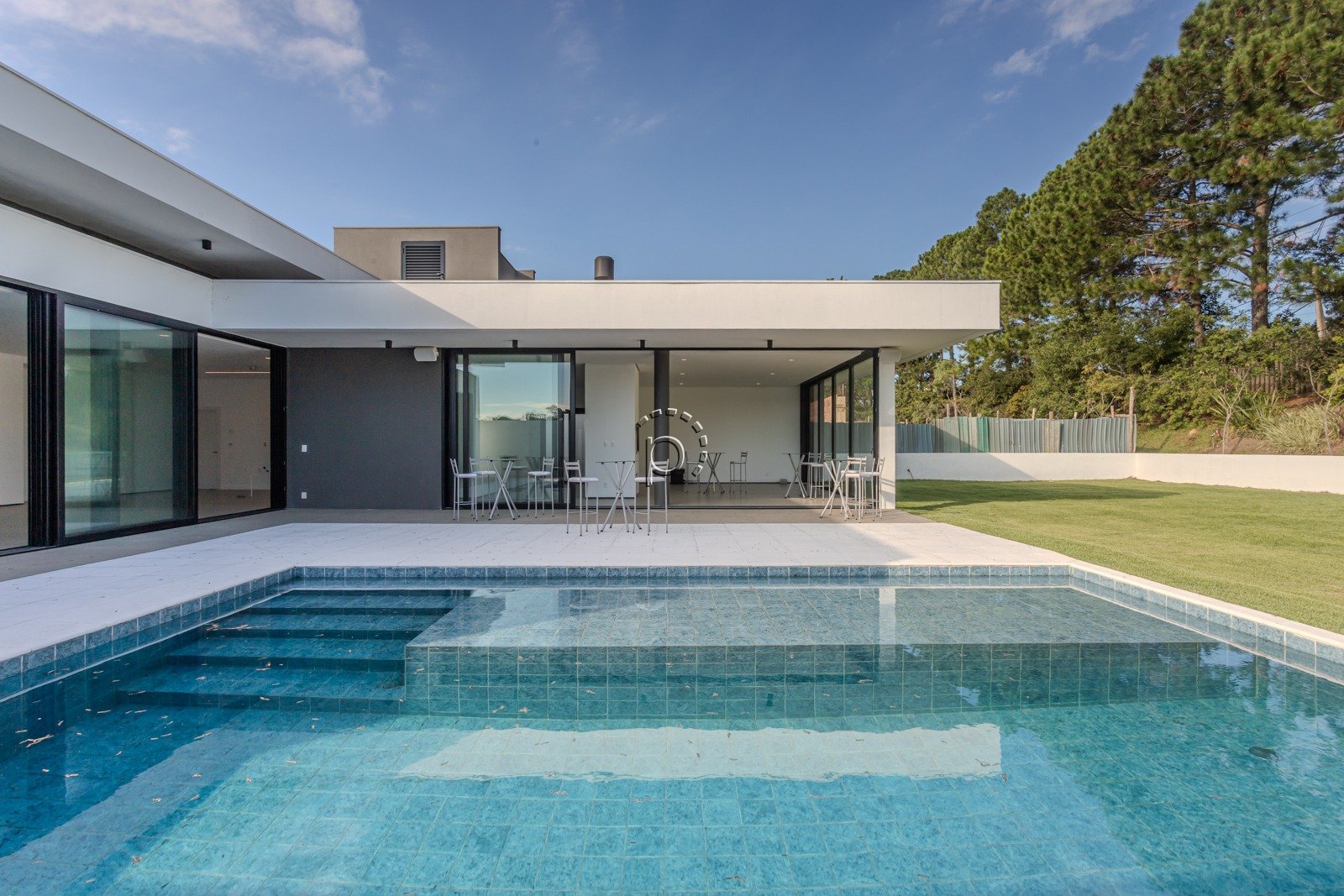 Casa em Condomínio à venda com 434m², 4 quartos, 6 vagas no bairro Terra Ville em Porto Alegre - Foto 49