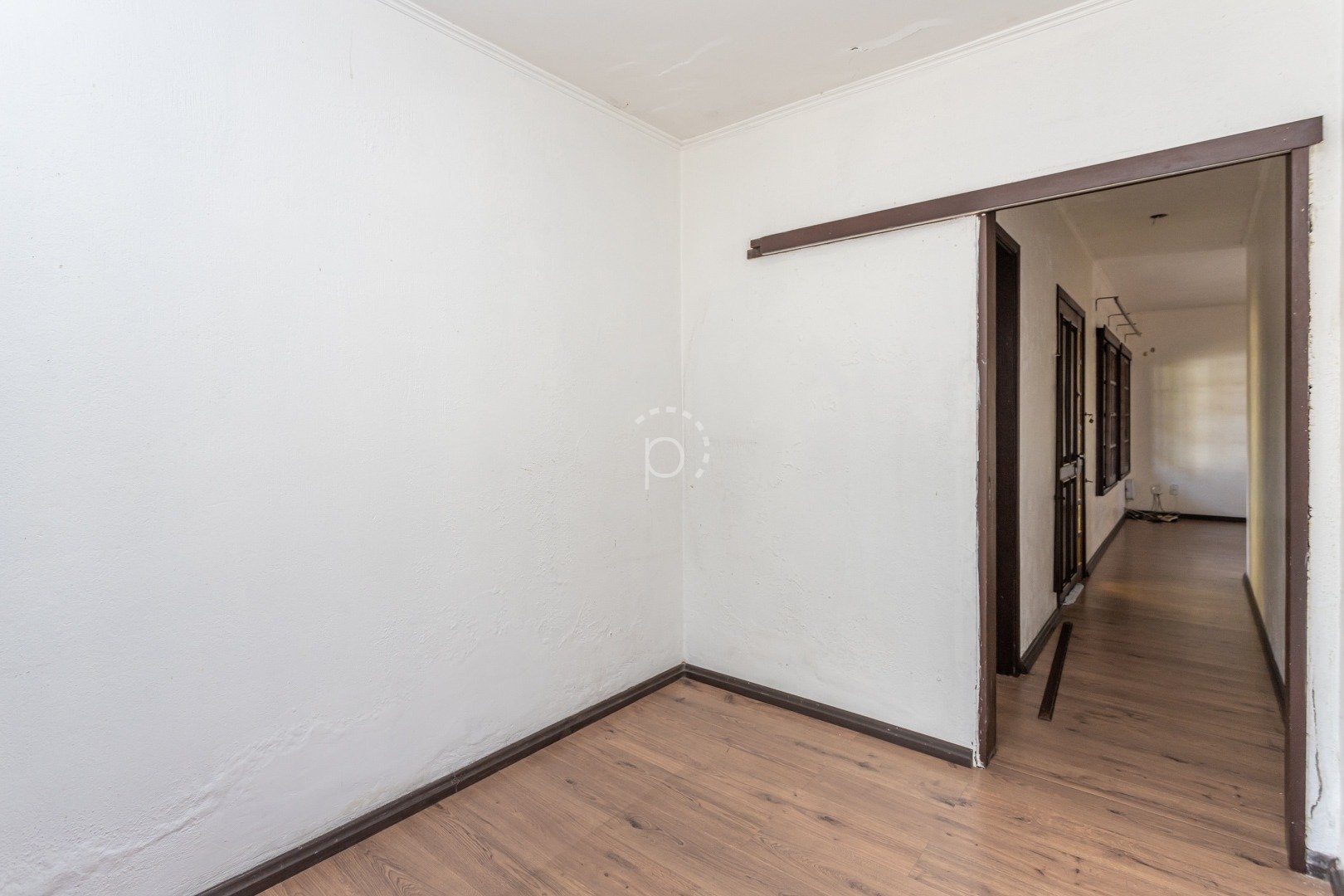 Casa à venda com 290m², 3 quartos, 1 suíte, 4 vagas no bairro Ipanema em Porto Alegre - Foto 7