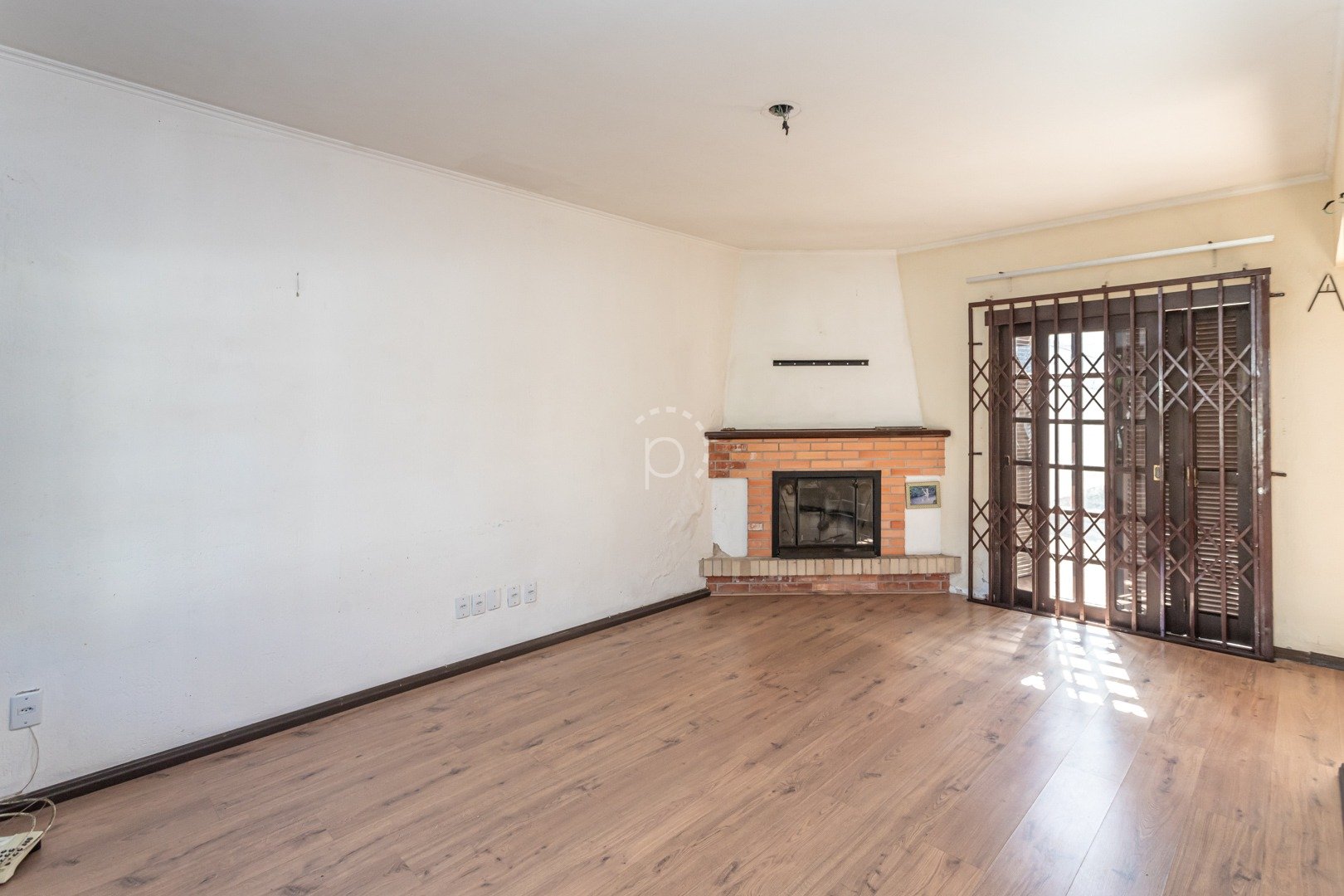 Casa à venda com 290m², 3 quartos, 1 suíte, 4 vagas no bairro Ipanema em Porto Alegre - Foto 4