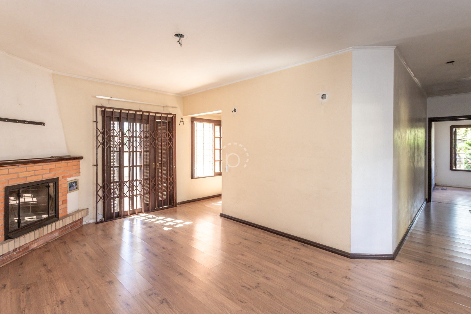 Casa à venda com 290m², 3 quartos, 1 suíte, 4 vagas no bairro Ipanema em Porto Alegre - Foto 3