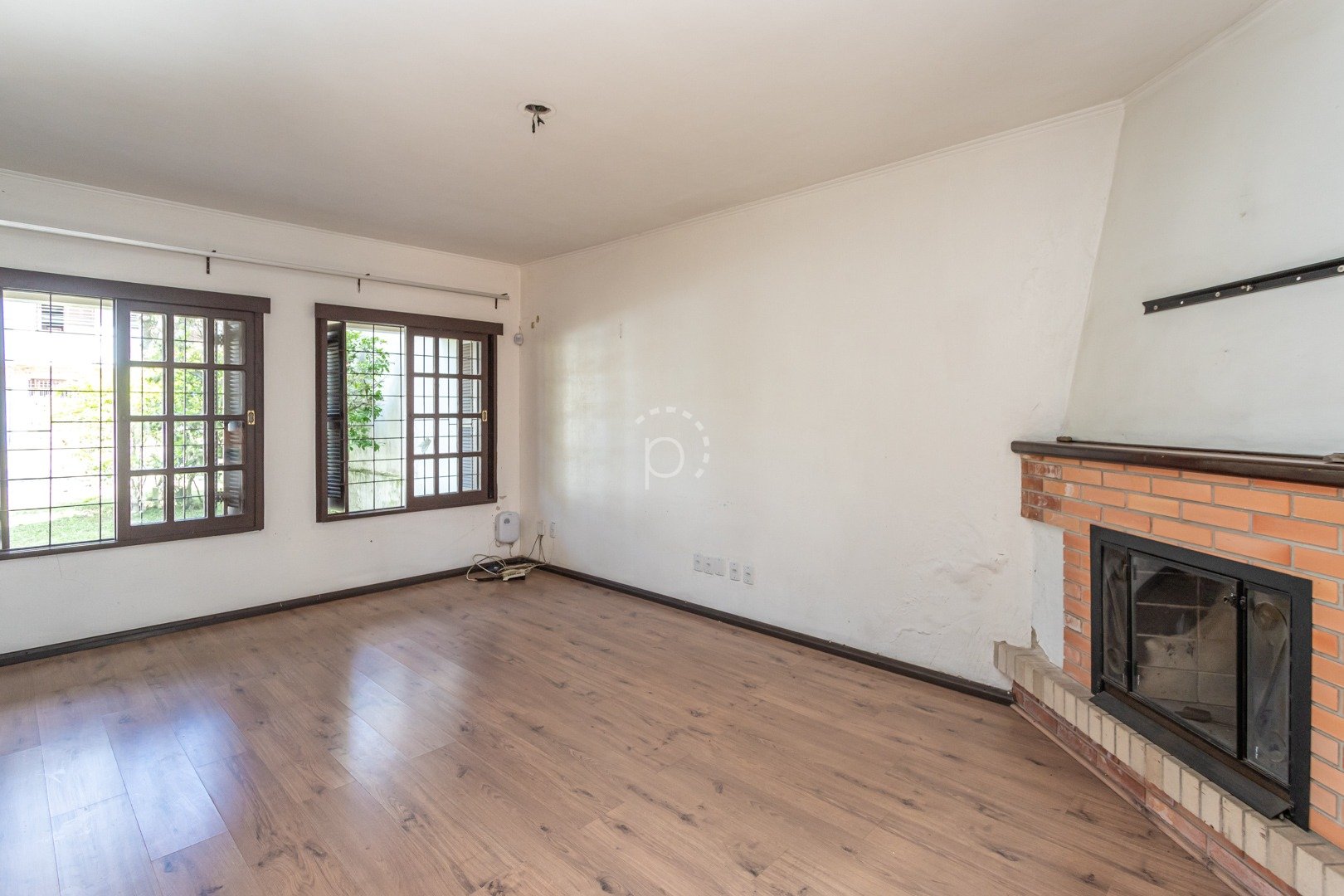 Casa à venda com 290m², 3 quartos, 1 suíte, 4 vagas no bairro Ipanema em Porto Alegre - Foto 2