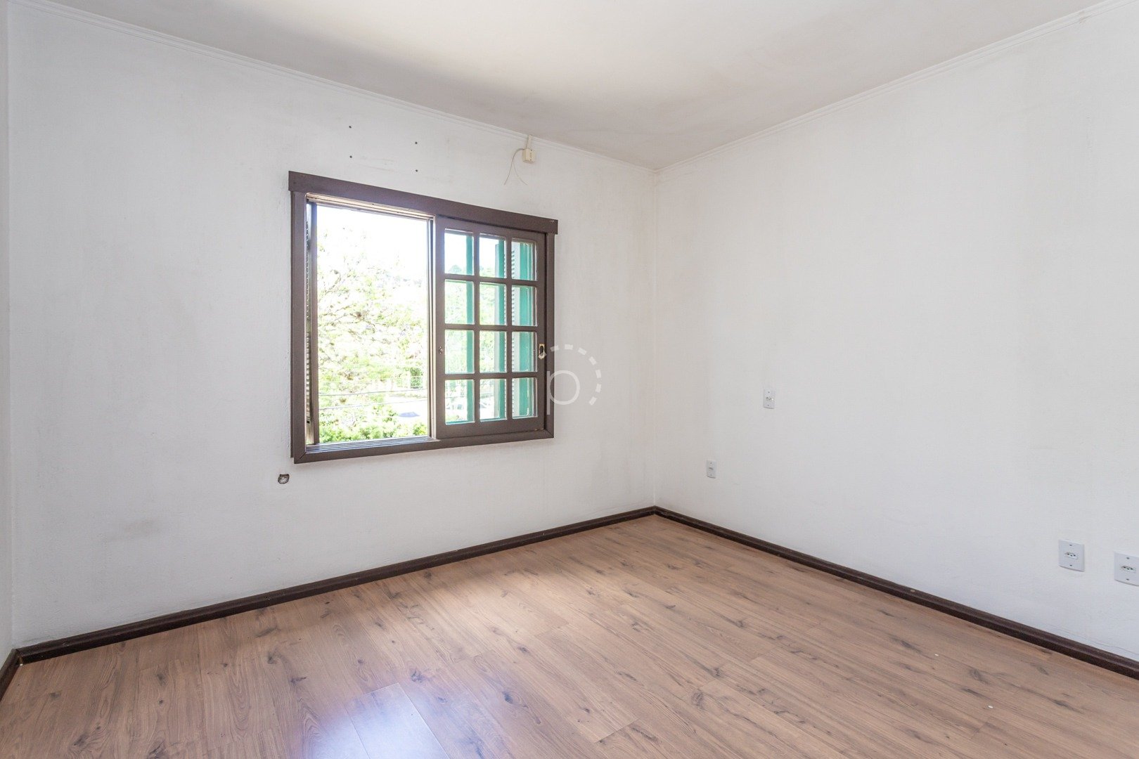 Casa à venda com 290m², 3 quartos, 1 suíte, 4 vagas no bairro Ipanema em Porto Alegre - Foto 15