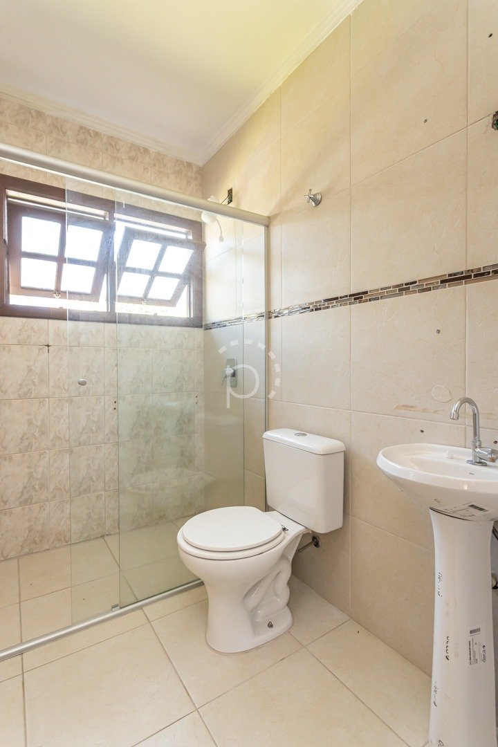 Casa à venda com 290m², 3 quartos, 1 suíte, 4 vagas no bairro Ipanema em Porto Alegre - Foto 20