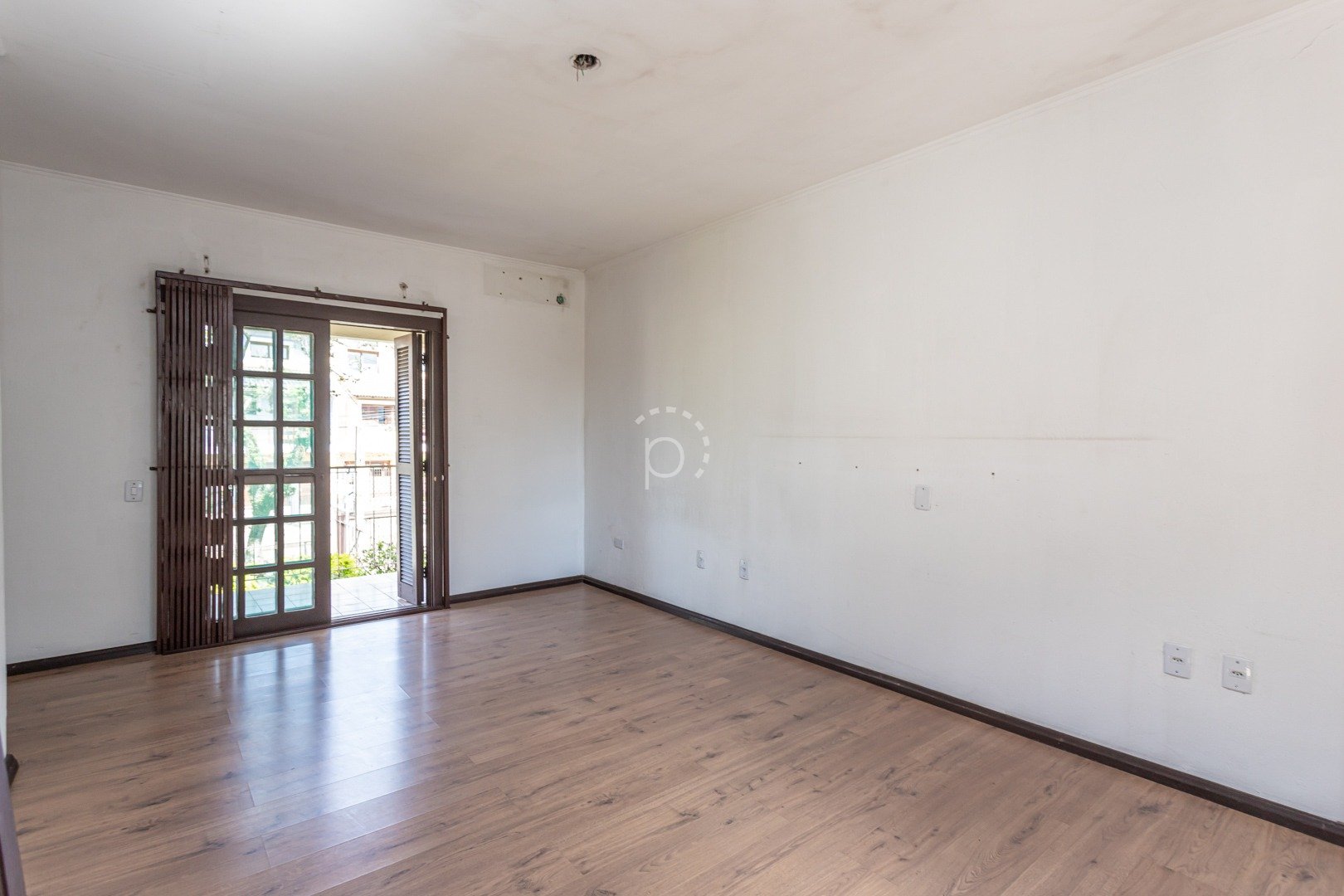 Casa à venda com 290m², 3 quartos, 1 suíte, 4 vagas no bairro Ipanema em Porto Alegre - Foto 27