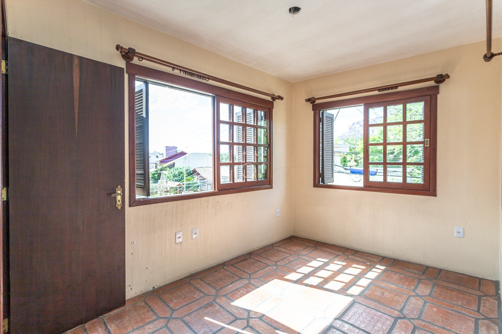 Casa à venda com 290m², 3 quartos, 1 suíte, 4 vagas no bairro Ipanema em Porto Alegre - Foto 38