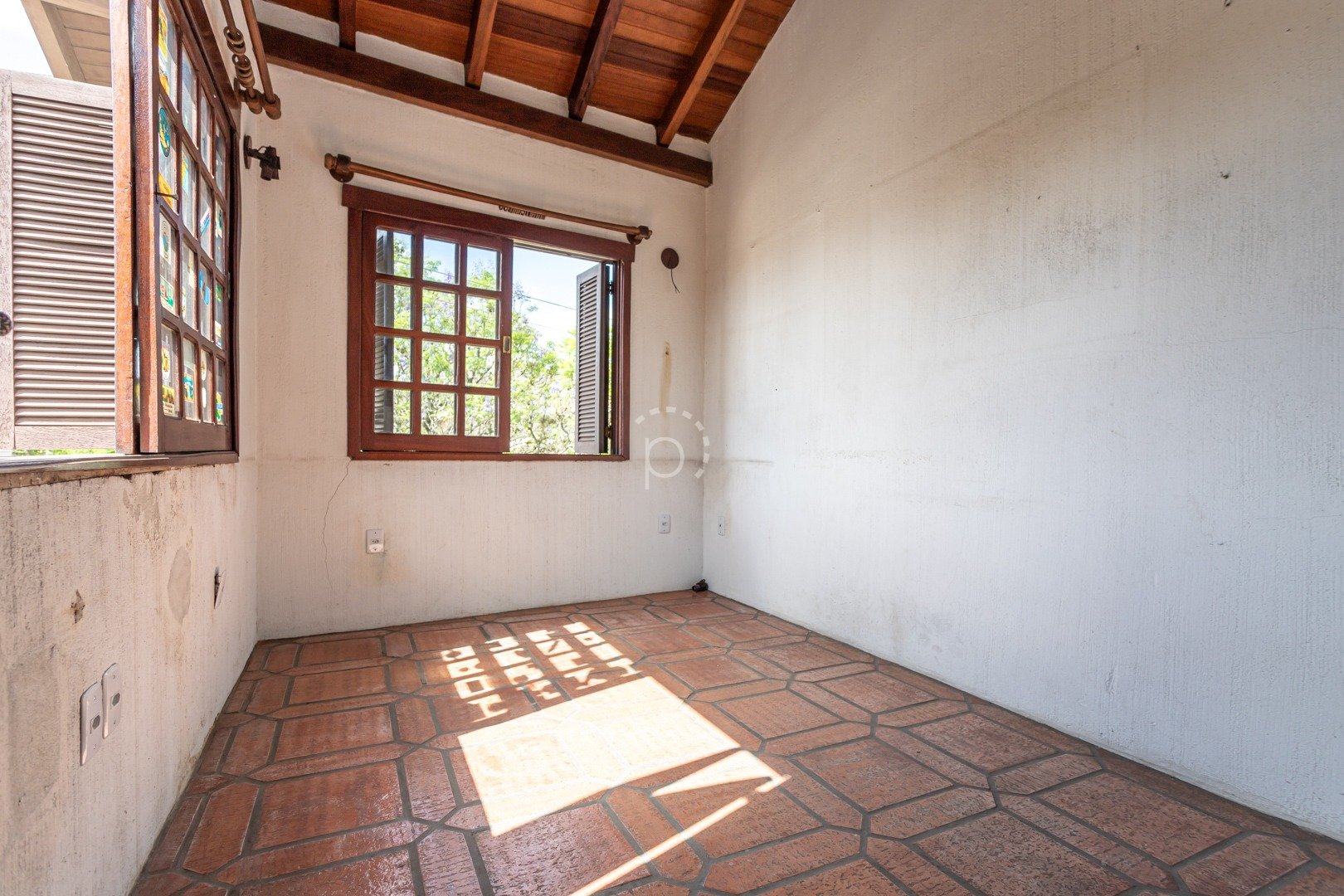 Casa à venda com 290m², 3 quartos, 1 suíte, 4 vagas no bairro Ipanema em Porto Alegre - Foto 40