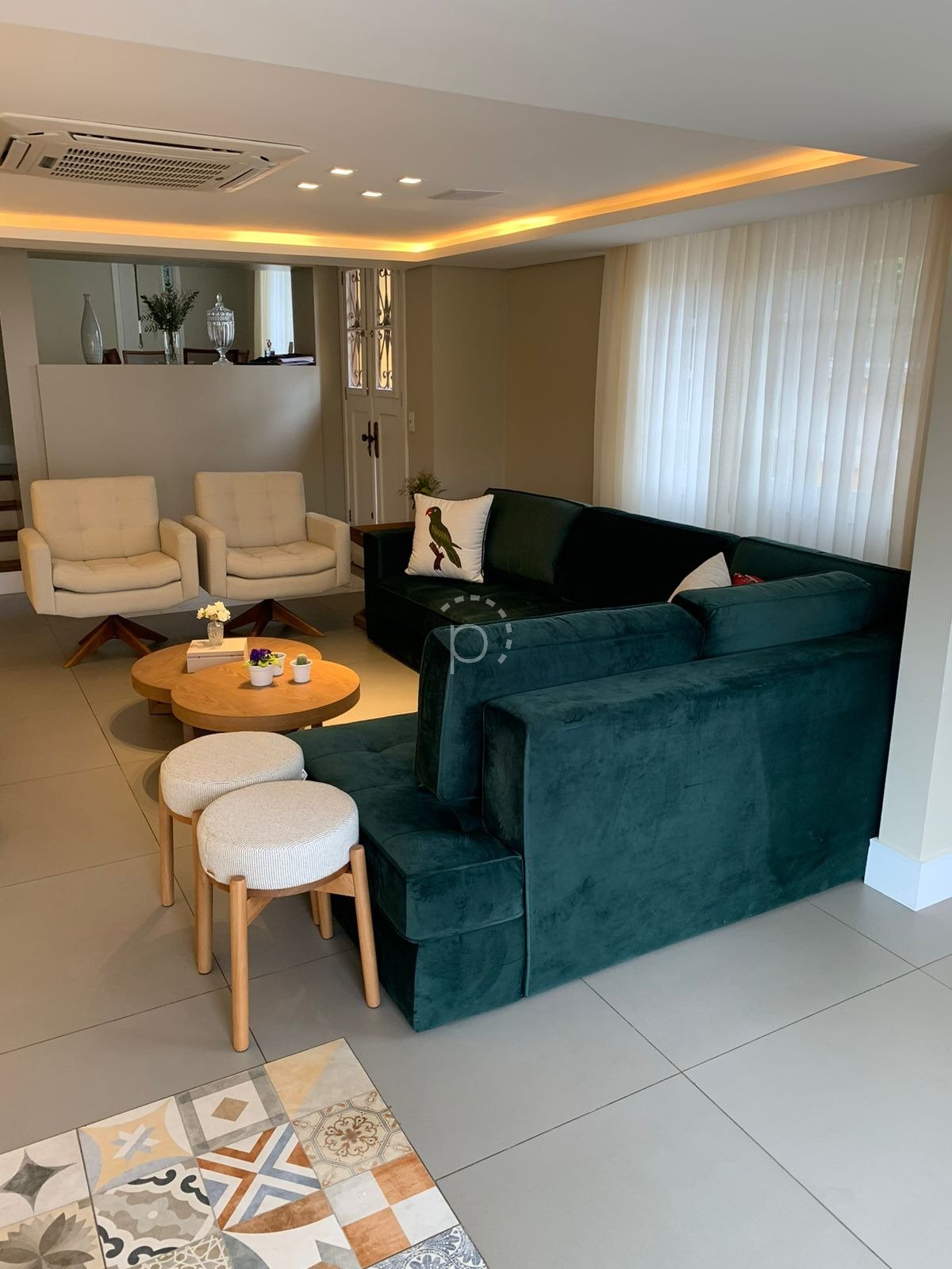Casa em Condomínio à venda com 211m², 3 quartos, 2 suítes, 4 vagas no bairro Jardim Isabel em Porto Alegre - Foto 2
