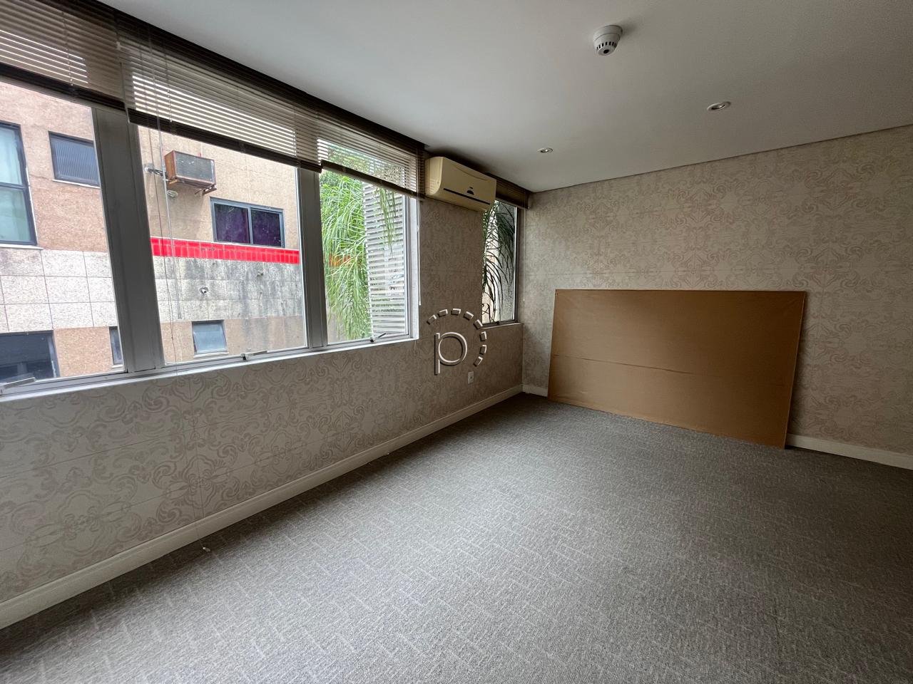 Sala à venda com 35m² no bairro Tristeza em Porto Alegre - Foto 2