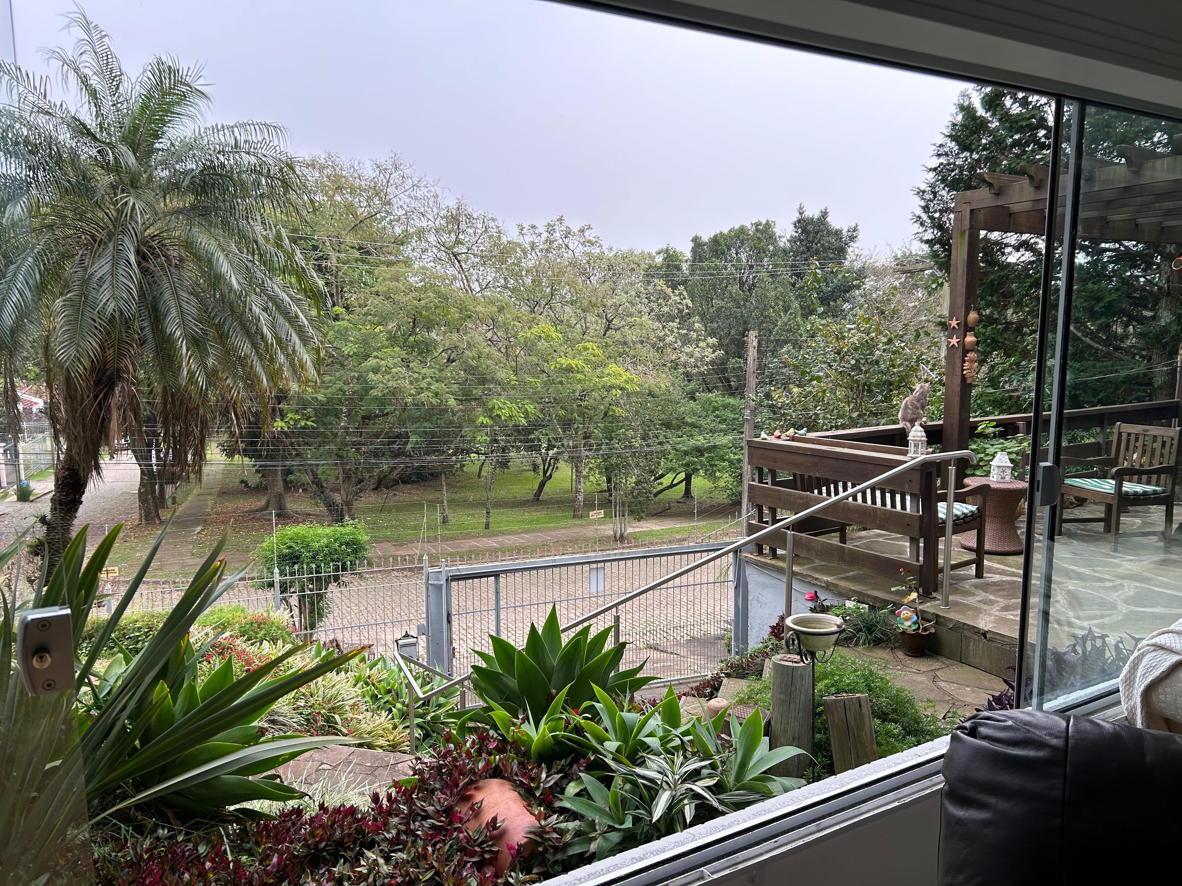 Casa à venda com 353m², 3 quartos, 1 suíte, 4 vagas no bairro Jardim Isabel em Porto Alegre