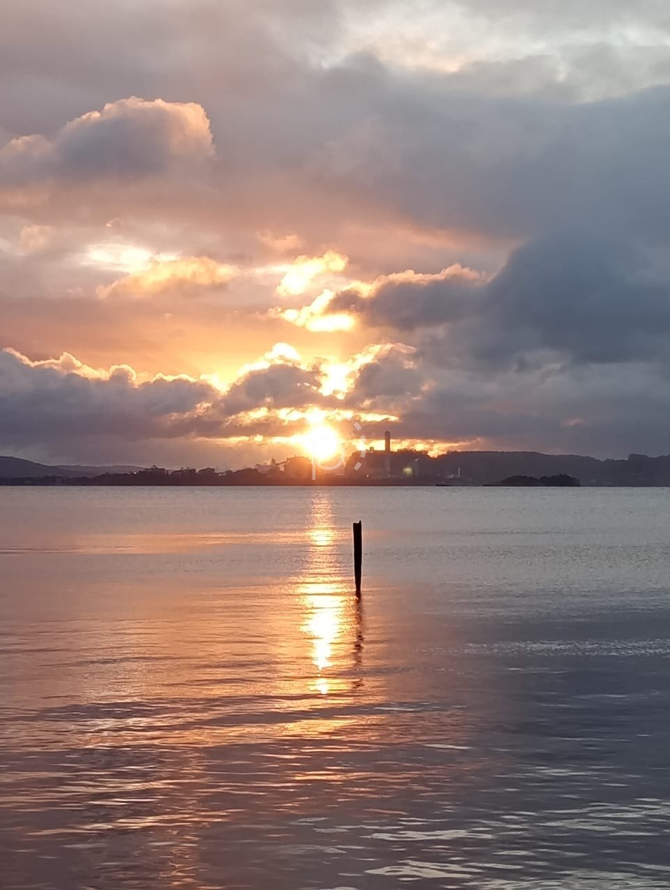 Casa à venda com 120m², 4 quartos, 1 suíte, 8 vagas no bairro Tristeza em Porto Alegre - Foto 11