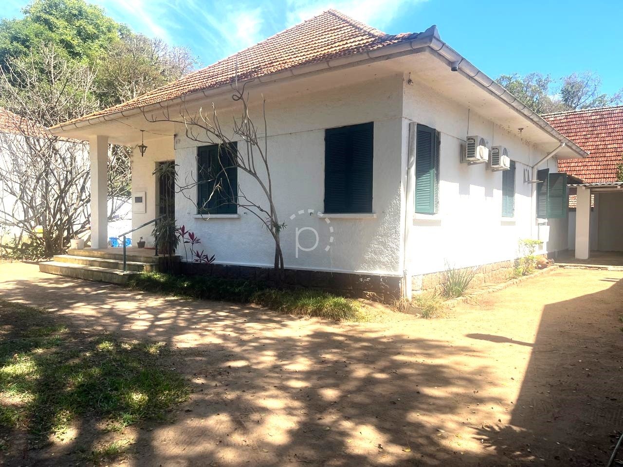 Casa à venda com 120m², 4 quartos, 1 suíte, 8 vagas no bairro Tristeza em Porto Alegre - Foto 2