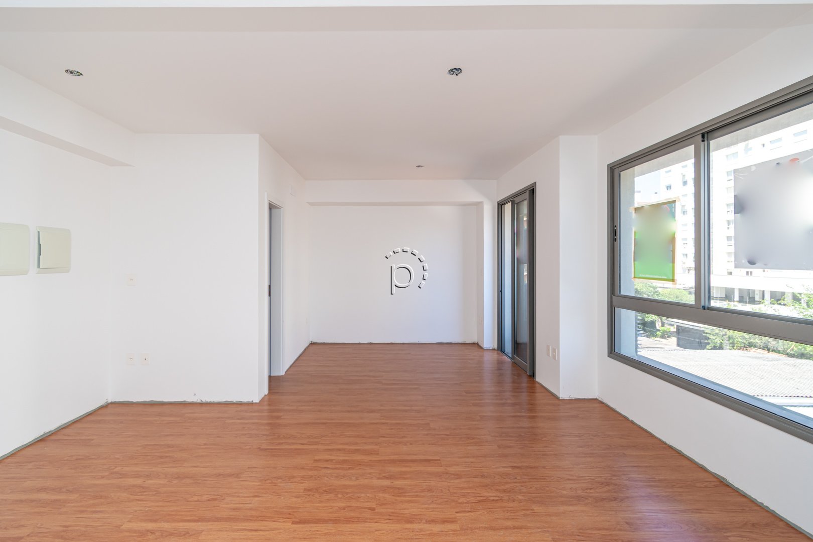 Apartamento para alugar com 40m², 1 quarto, 1 vaga no bairro Tristeza em Porto Alegre
