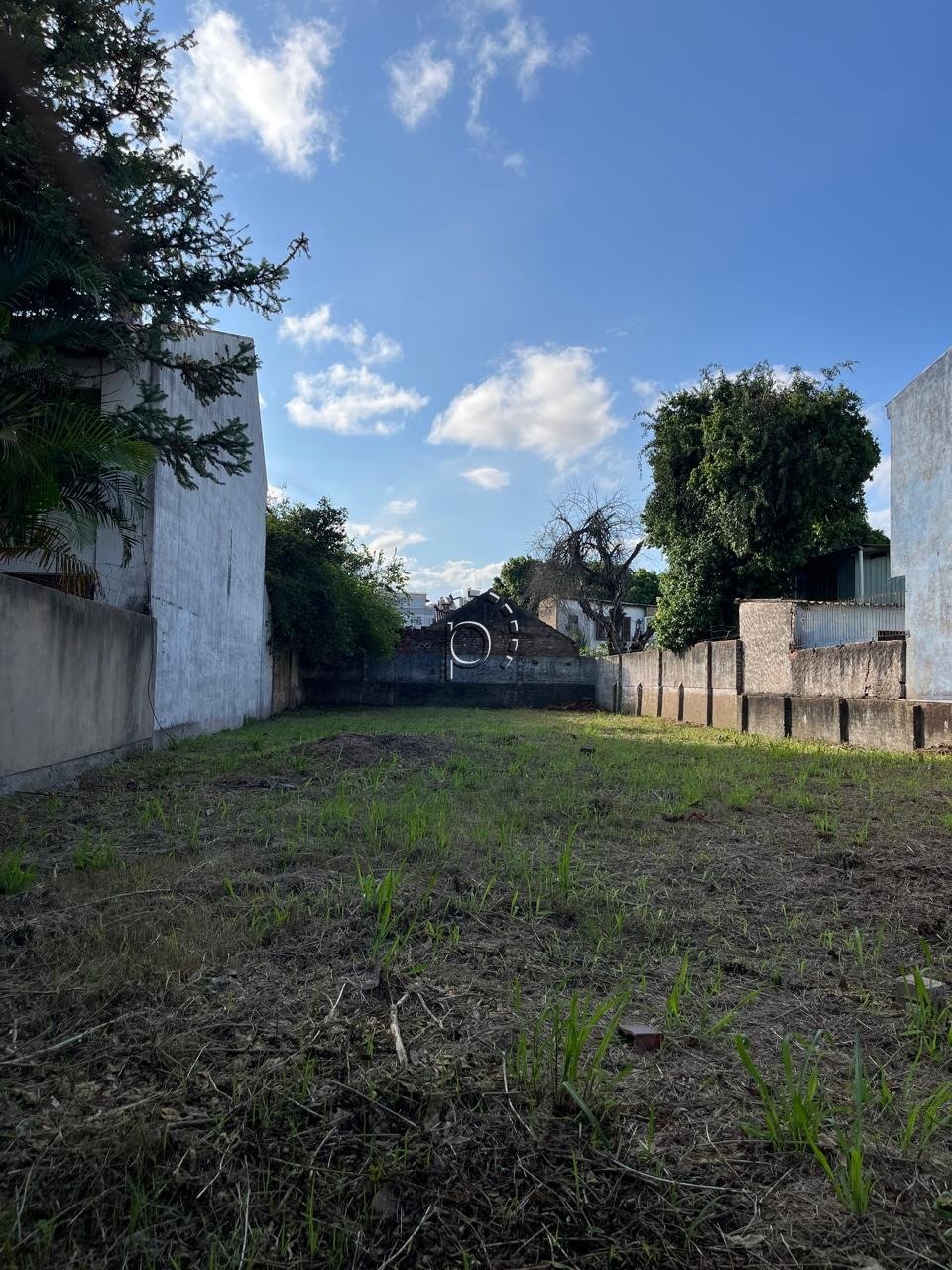 Terreno à venda com 480m² no bairro Tristeza em Porto Alegre