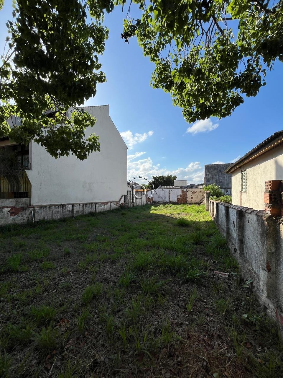 Terreno à venda com 300m² no bairro Espirito Santo em Porto Alegre