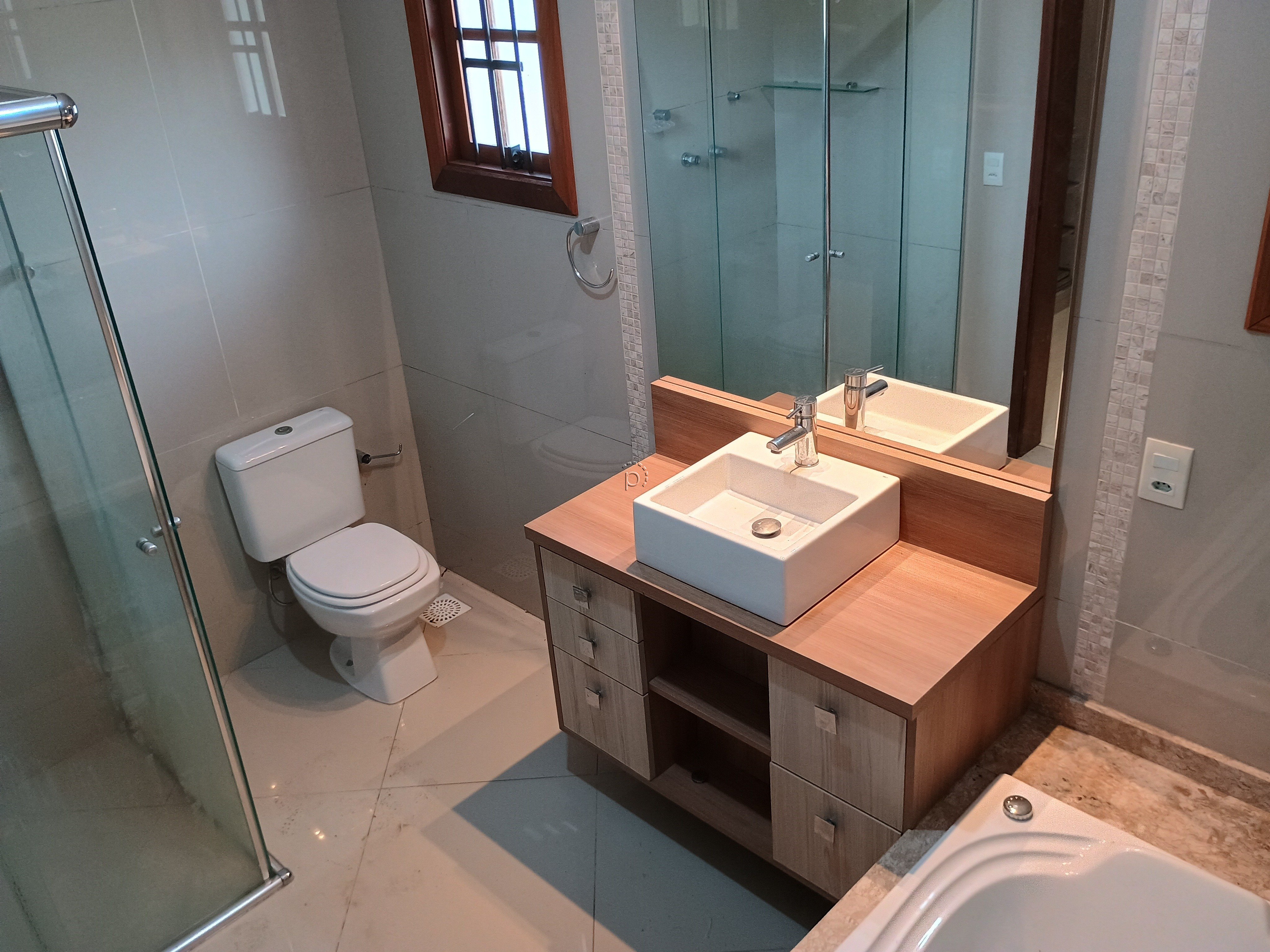 Casa à venda com 197m², 3 quartos, 1 suíte, 2 vagas no bairro Hípica em Porto Alegre - Foto 16