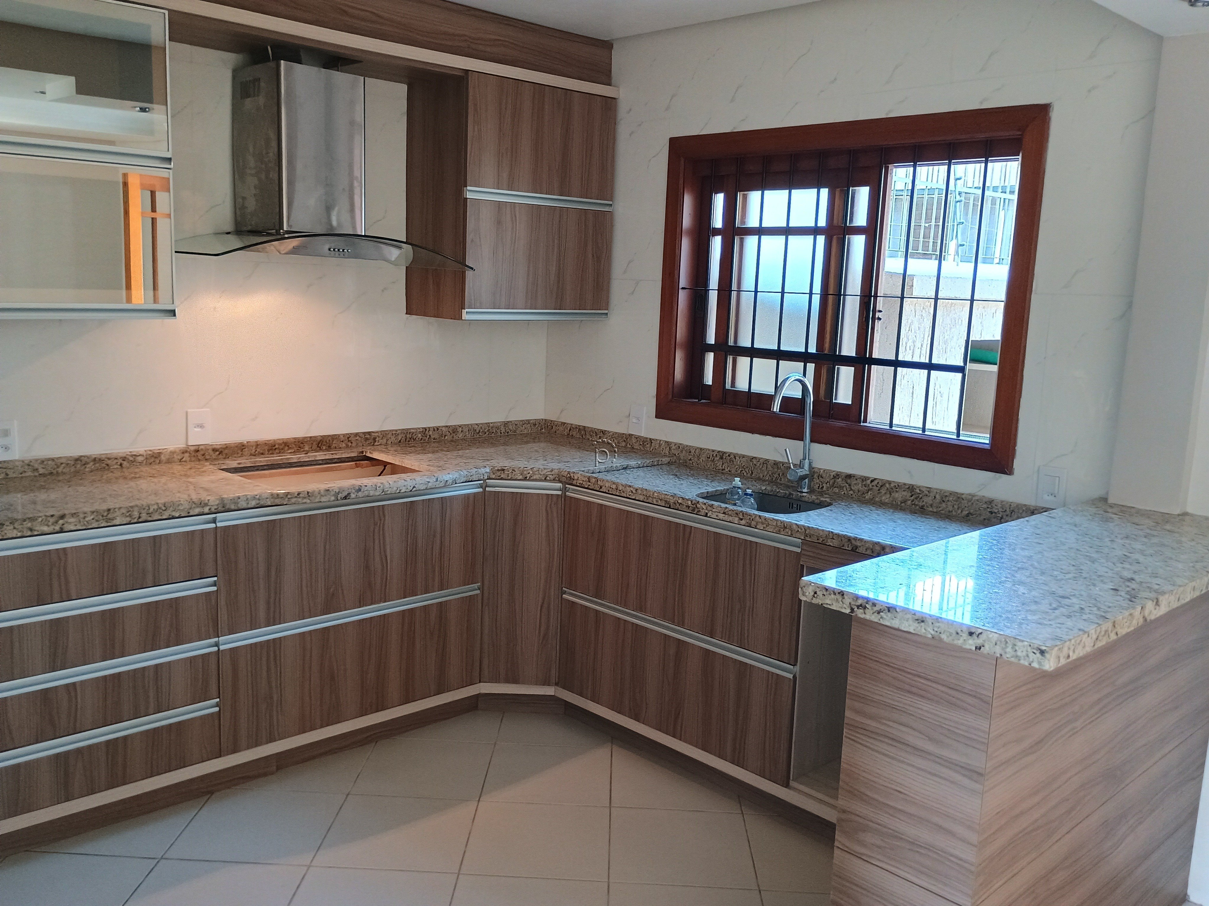 Casa à venda com 197m², 3 quartos, 1 suíte, 2 vagas no bairro Hípica em Porto Alegre - Foto 9