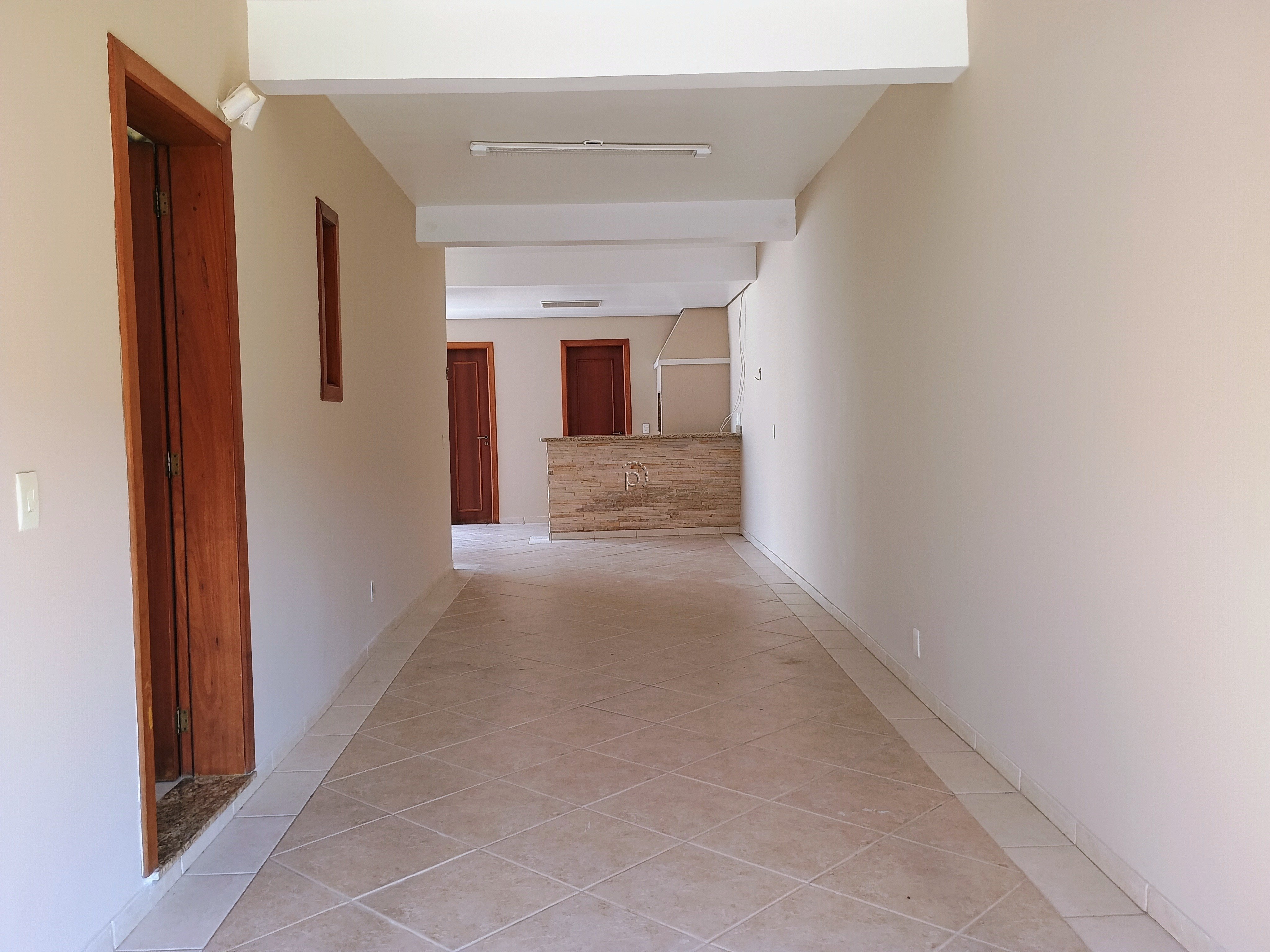 Casa à venda com 197m², 3 quartos, 1 suíte, 2 vagas no bairro Hípica em Porto Alegre - Foto 3