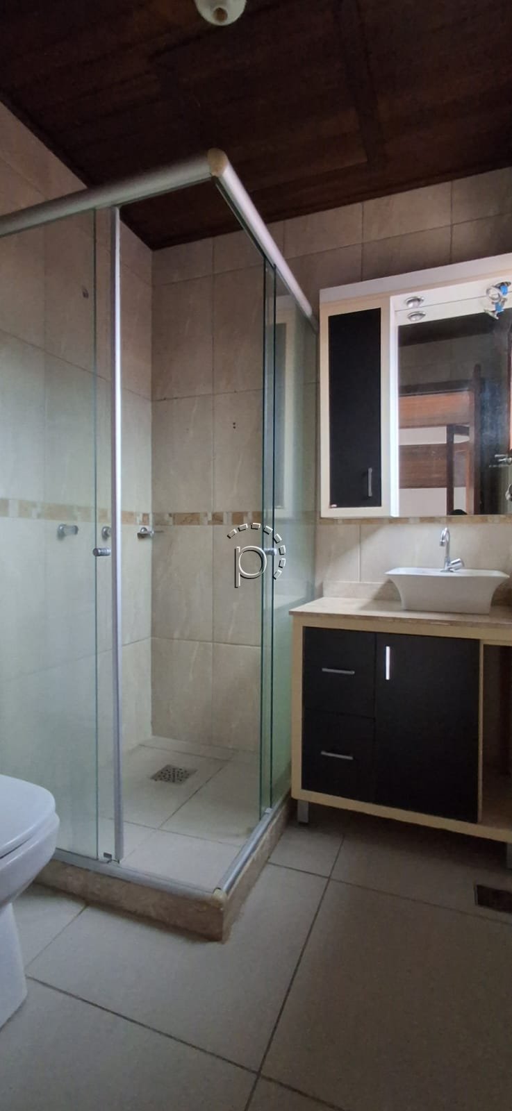 Casa para alugar com 159m², 3 quartos, 3 vagas no bairro Cavalhada em Porto Alegre - Foto 38