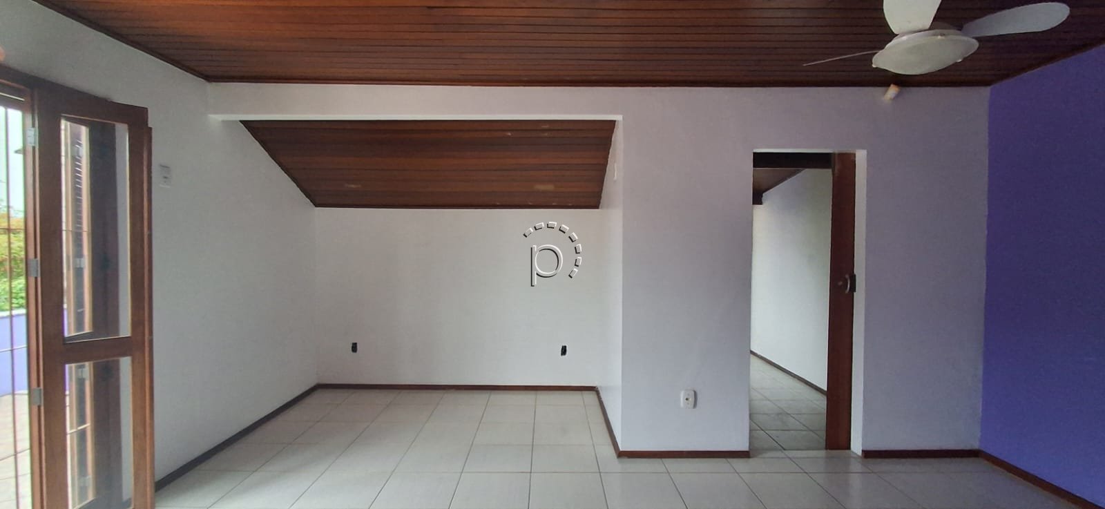 Casa para alugar com 159m², 3 quartos, 3 vagas no bairro Cavalhada em Porto Alegre - Foto 39