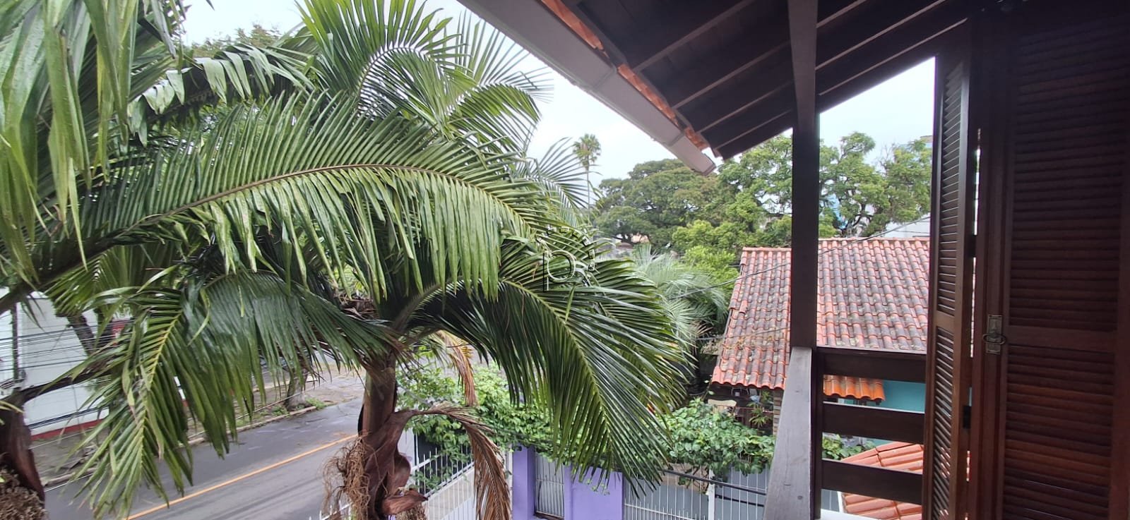 Casa para alugar com 159m², 3 quartos, 3 vagas no bairro Cavalhada em Porto Alegre - Foto 33