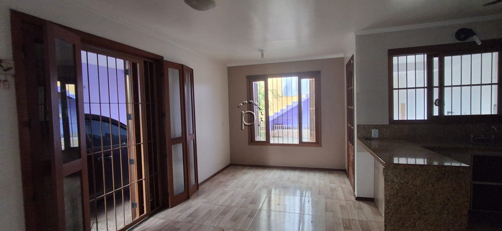 Casa para alugar com 159m², 3 quartos, 3 vagas no bairro Cavalhada em Porto Alegre - Foto 55