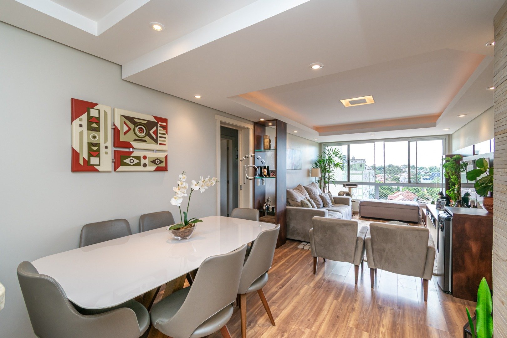 Apartamento à venda com 102m², 3 quartos, 1 suíte no bairro Tristeza em Porto Alegre