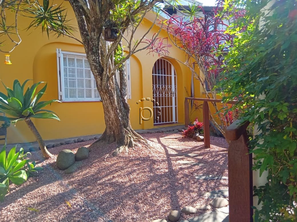 Casa à venda com 183m², 5 quartos, 1 suíte, 3 vagas no bairro Vila Assunção em Porto Alegre - Foto 9