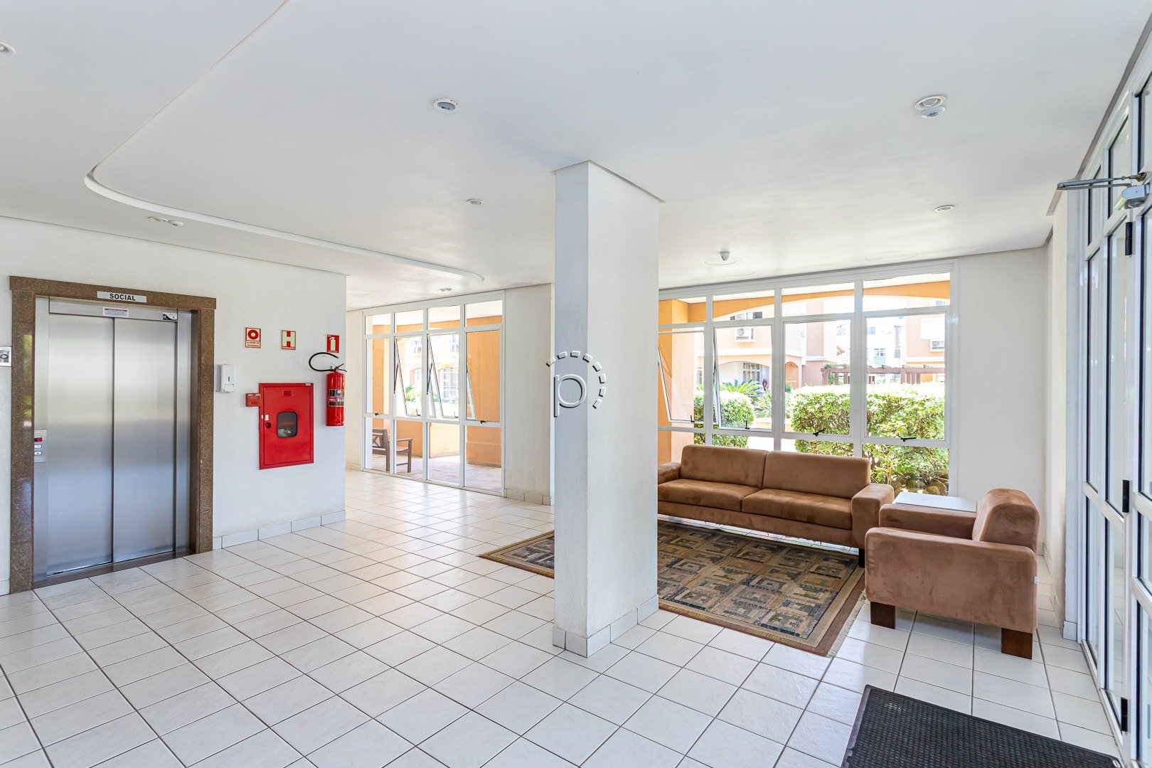 Apartamento à venda com 89m², 3 quartos, 1 vaga no bairro Tristeza em Porto Alegre