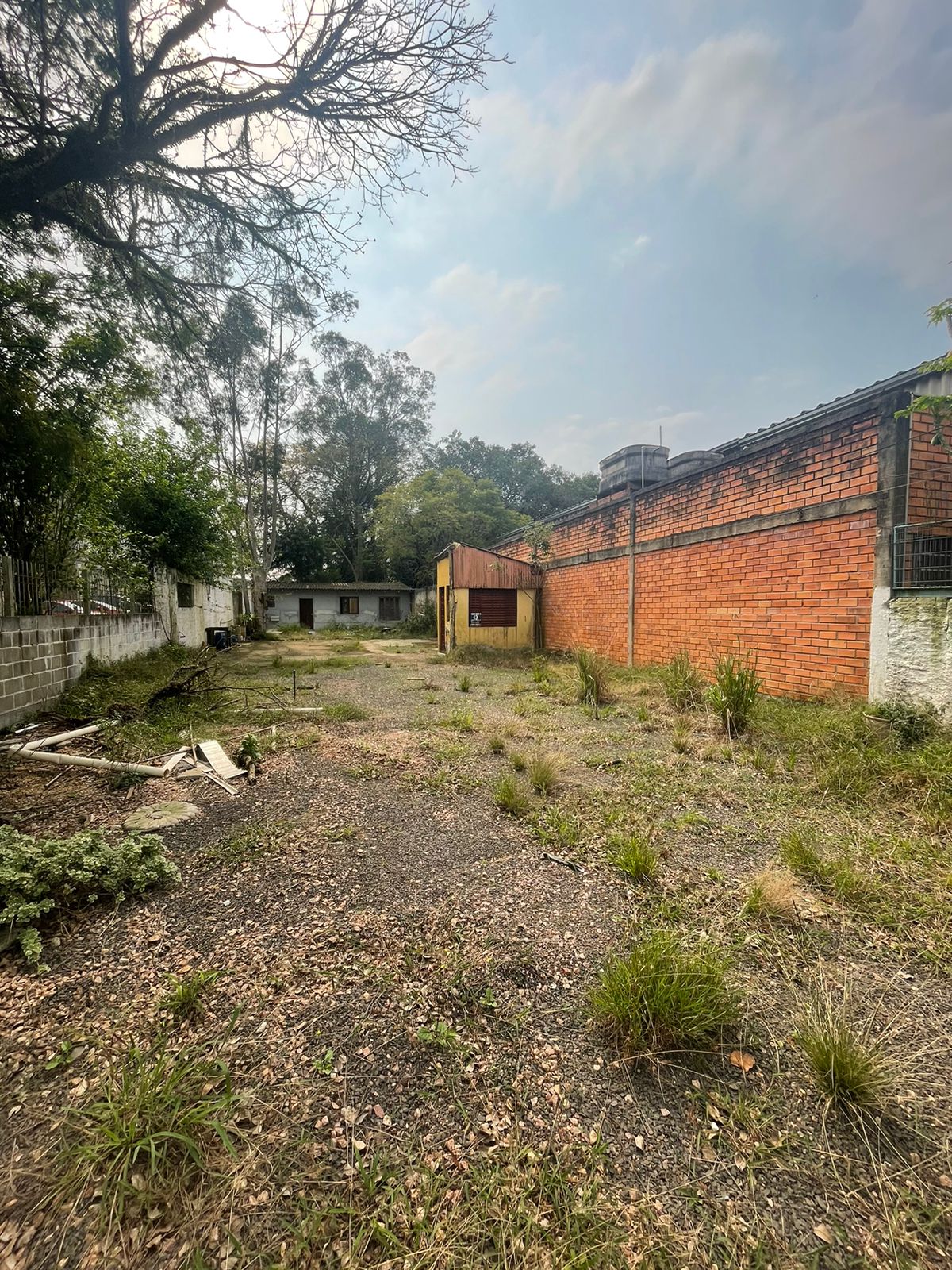 Terreno para alugar com 440m² no bairro Cavalhada em Porto Alegre - Foto 1