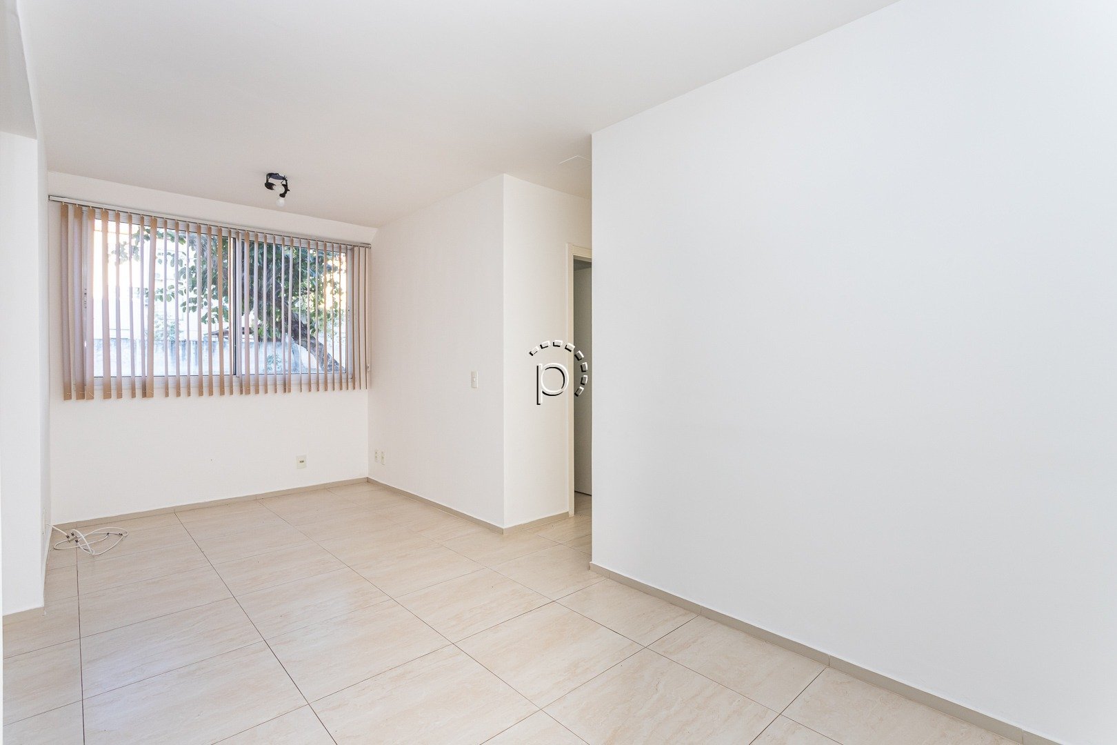 Apartamento à venda com 46m², 2 quartos, 1 vaga no bairro Ipanema em Porto Alegre