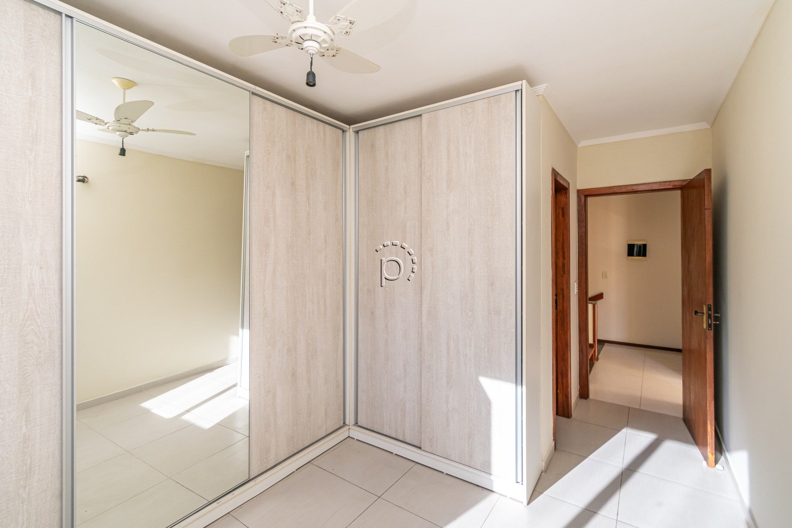 Casa para alugar com 115m², 3 quartos, 3 suítes, 3 vagas no bairro Hípica em Porto Alegre - Foto 25