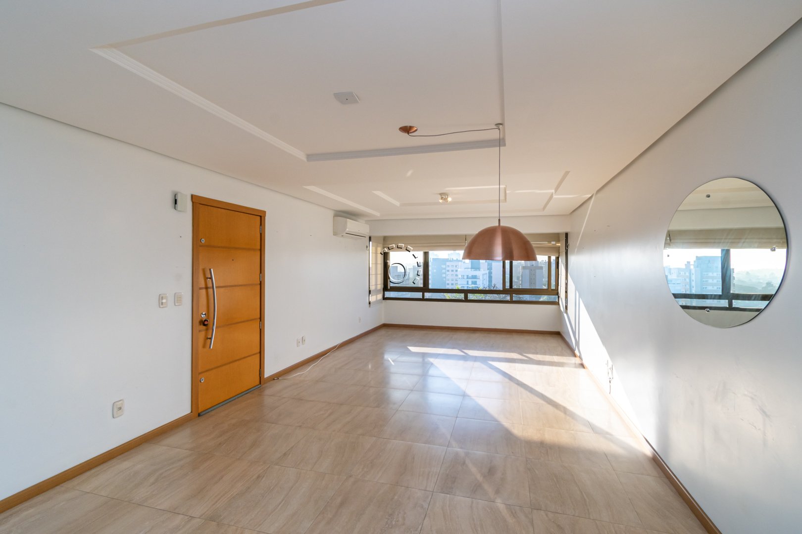 Apartamento à venda com 108m², 3 quartos, 1 suíte, 2 vagas no bairro Tristeza em Porto Alegre