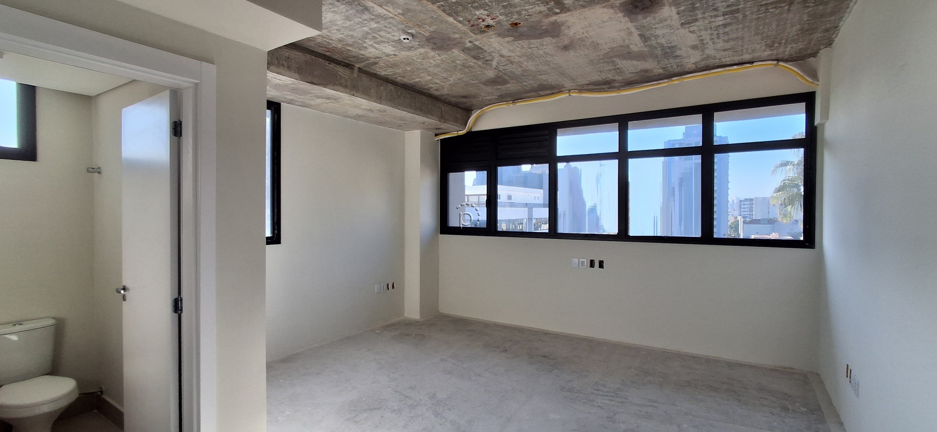 Sala para alugar com 28m² no bairro Menino Deus em Porto Alegre - Foto 2