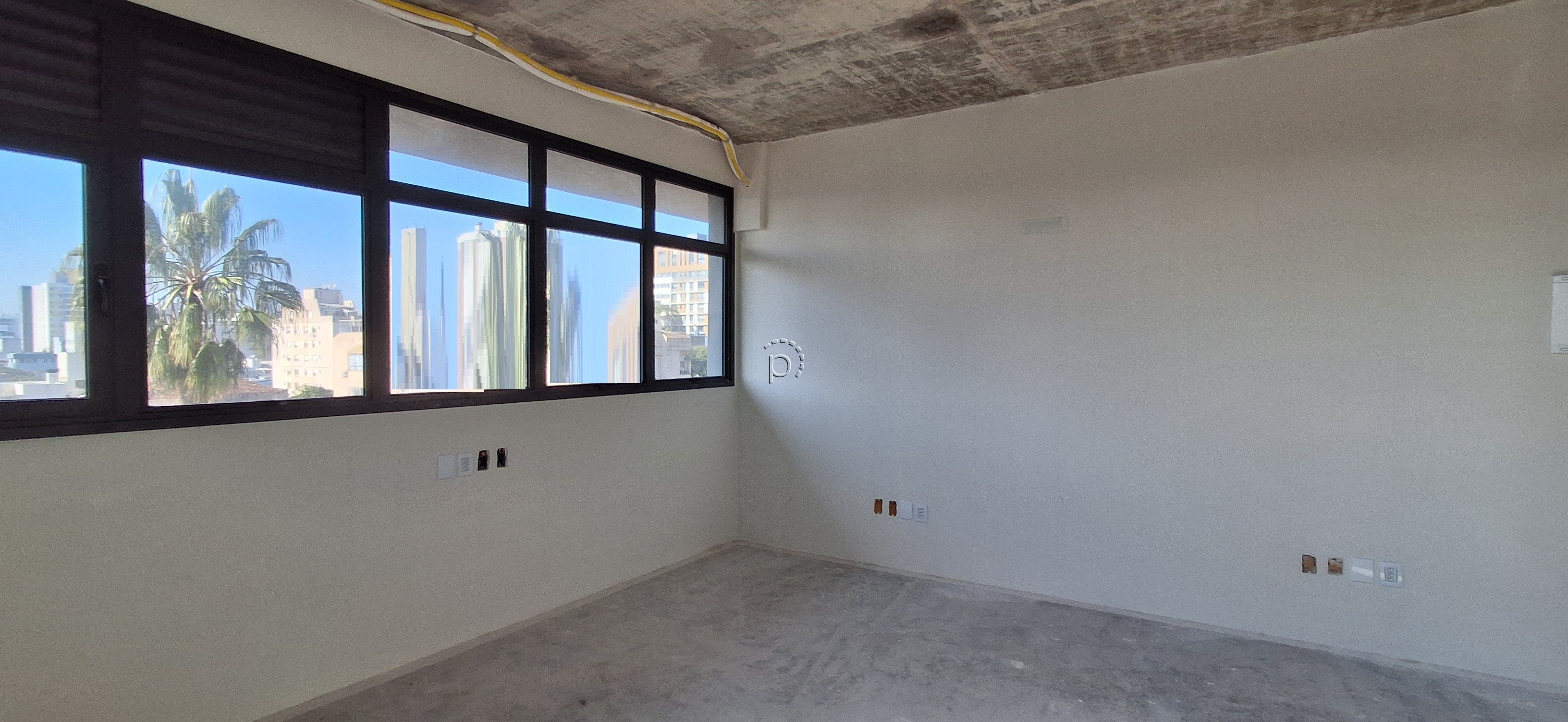 Sala para alugar com 28m² no bairro Menino Deus em Porto Alegre - Foto 4