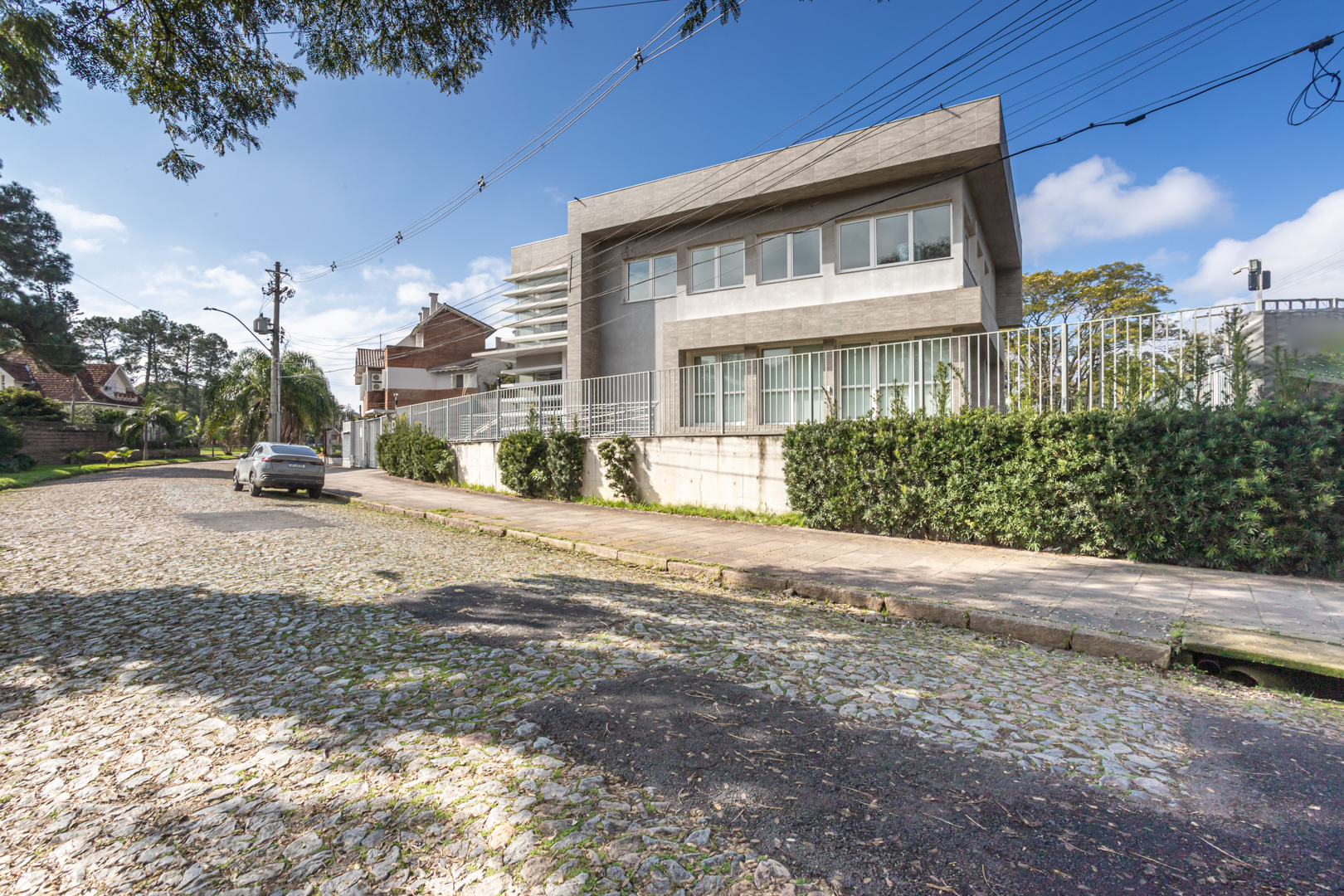 Prédio Comercial à venda com 394m² no bairro Vila Assunção em Porto Alegre