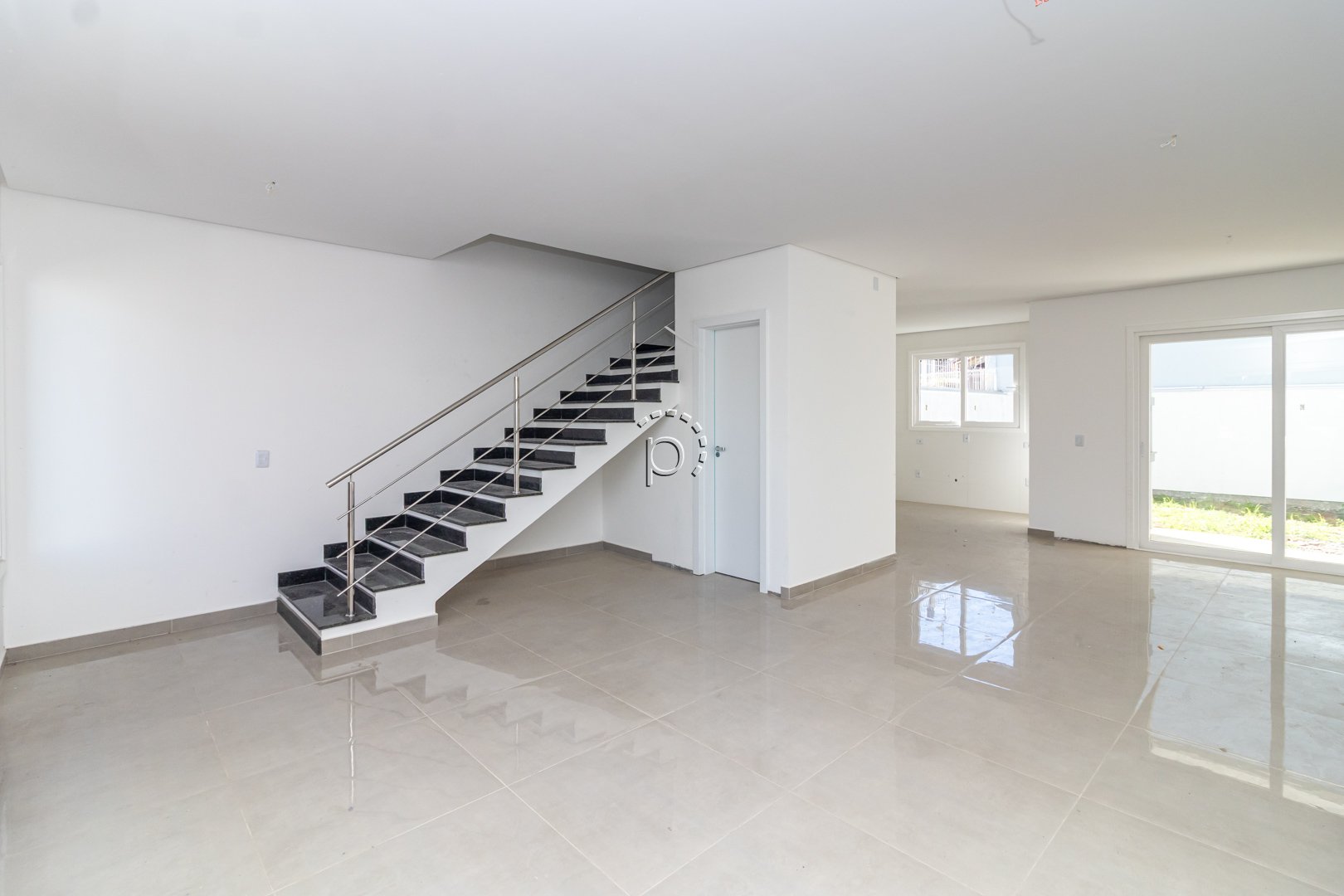 Casa à venda com 143m² no bairro Hípica em Porto Alegre