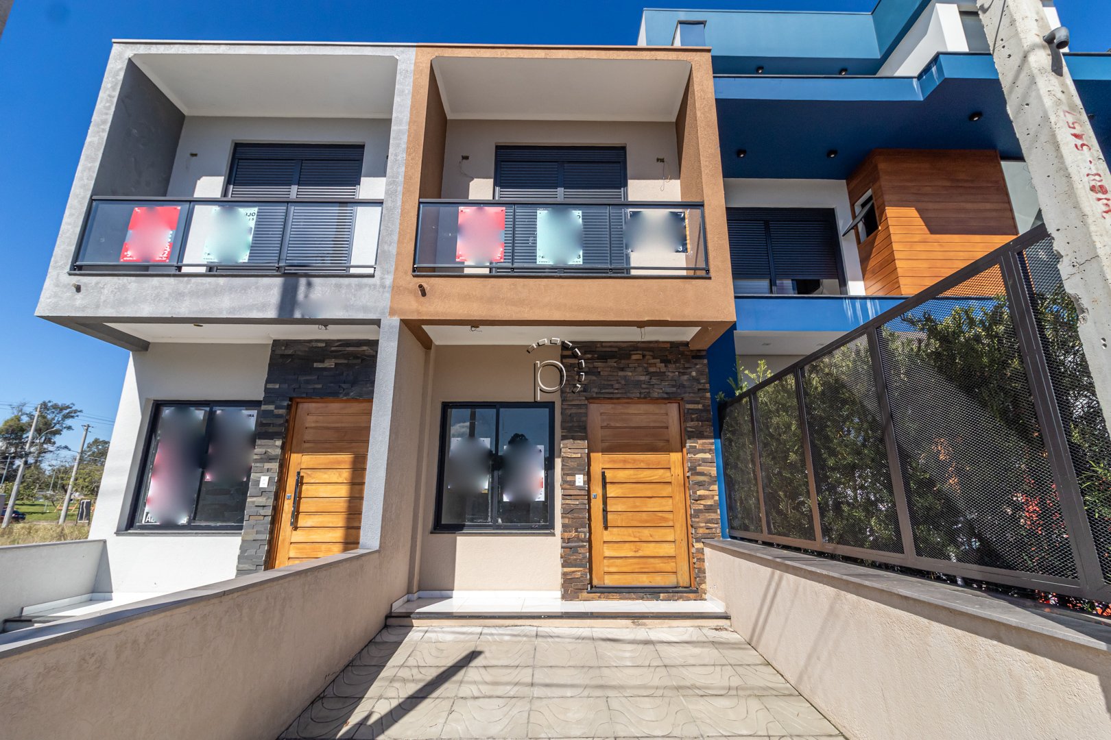 Casa à venda com 108m², 2 quartos, 2 suítes, 2 vagas no bairro Hípica em Porto Alegre