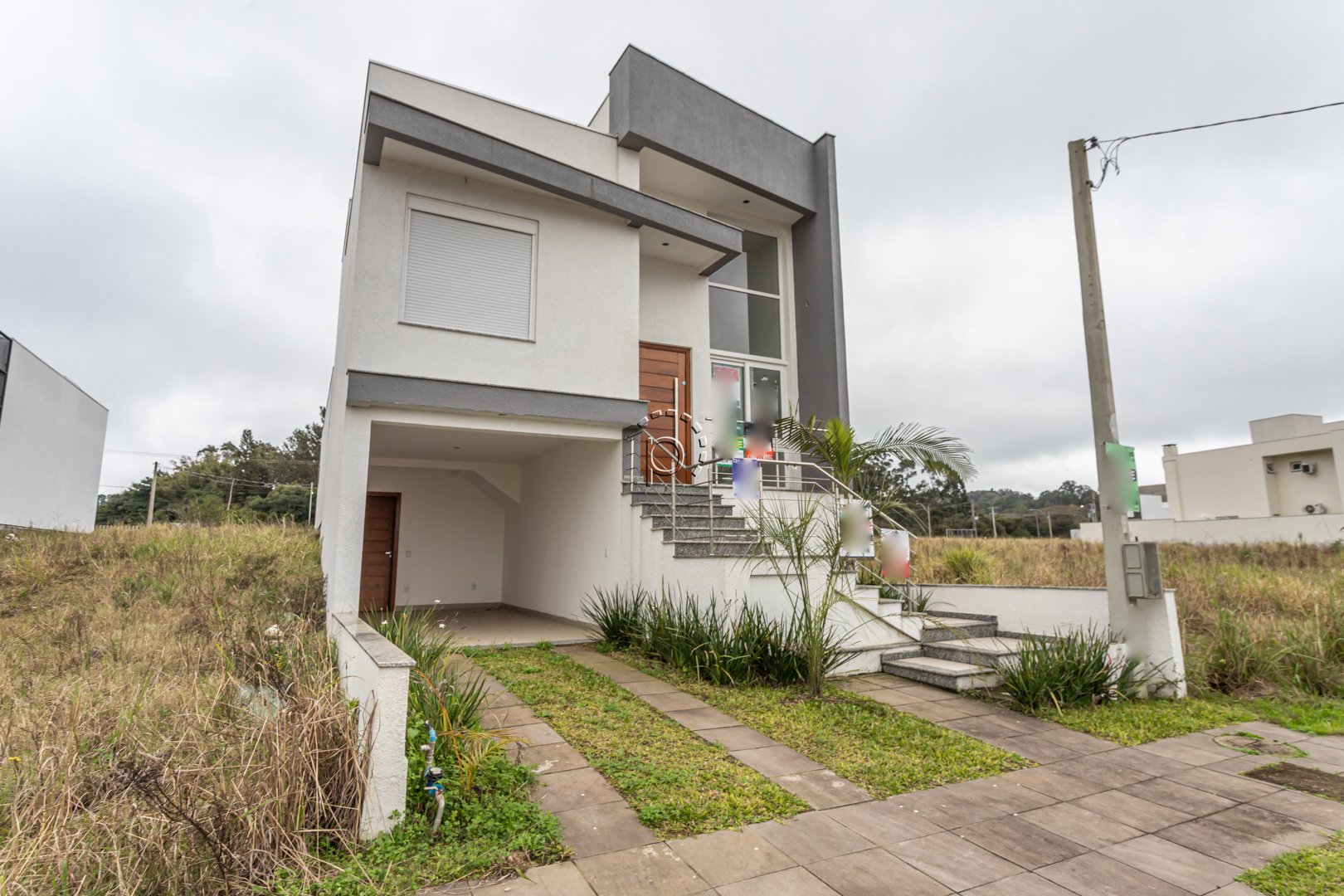 Casa à venda com 165m², 3 quartos, 1 suíte no bairro Hípica em Porto Alegre